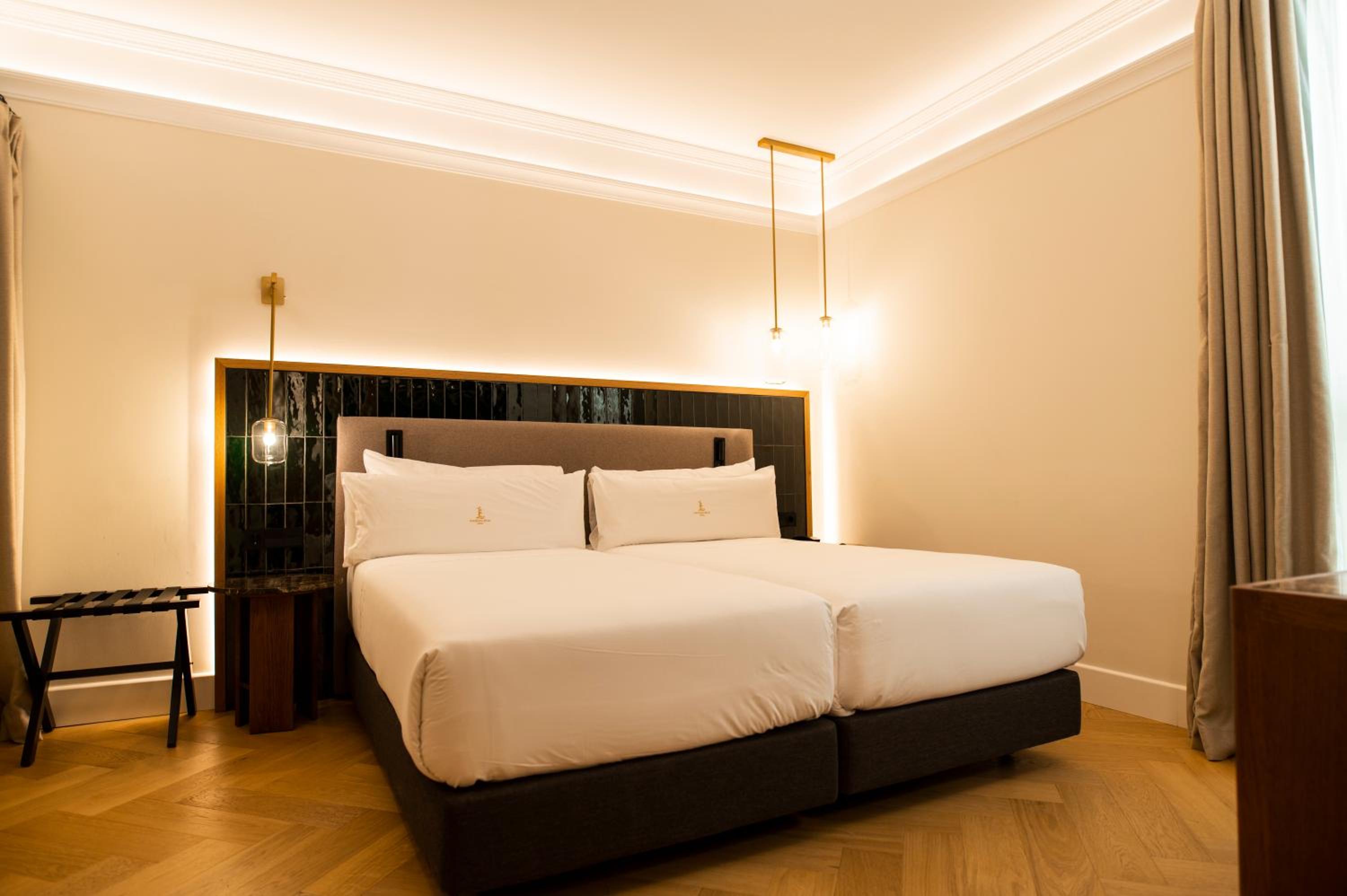 Basic Economic Double Room - Photo 5