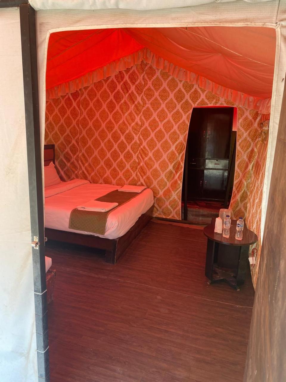 Tent - Photo 7