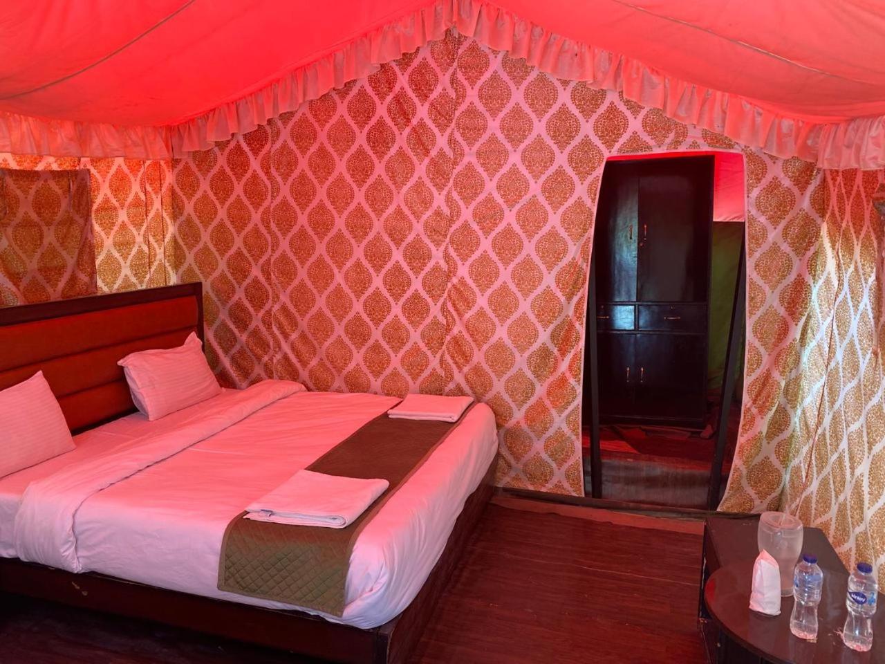 Tent - Photo 4