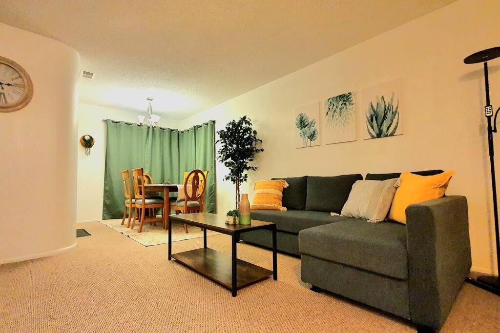 Apartment photo 1