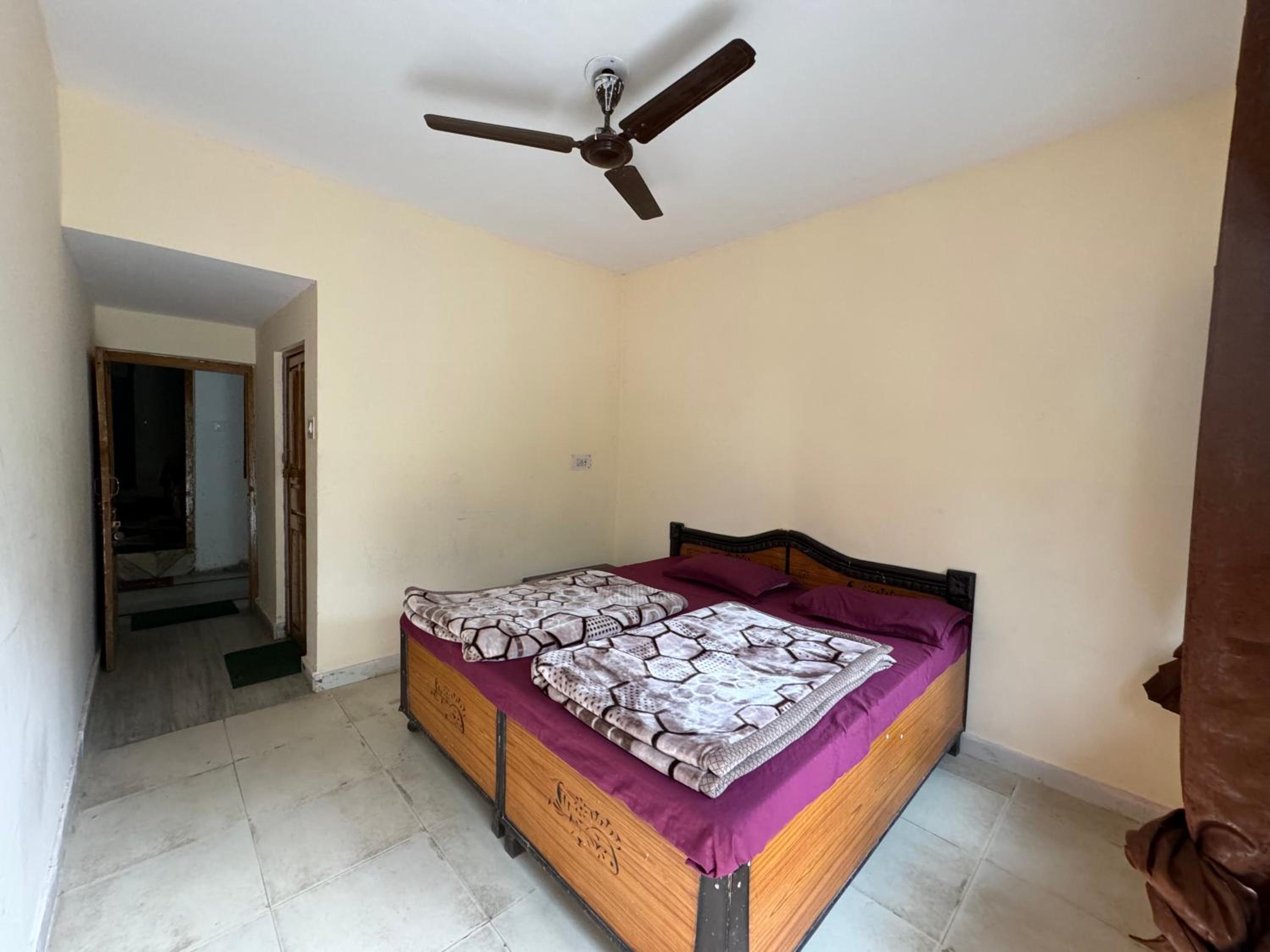 Budget Double Room photo 1
