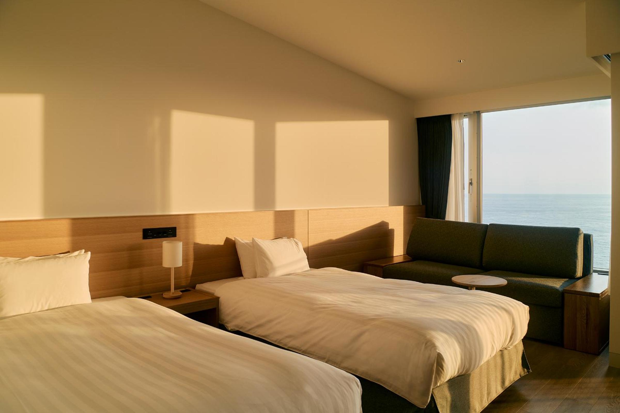 Standard Twin Room with Sea View photo 3