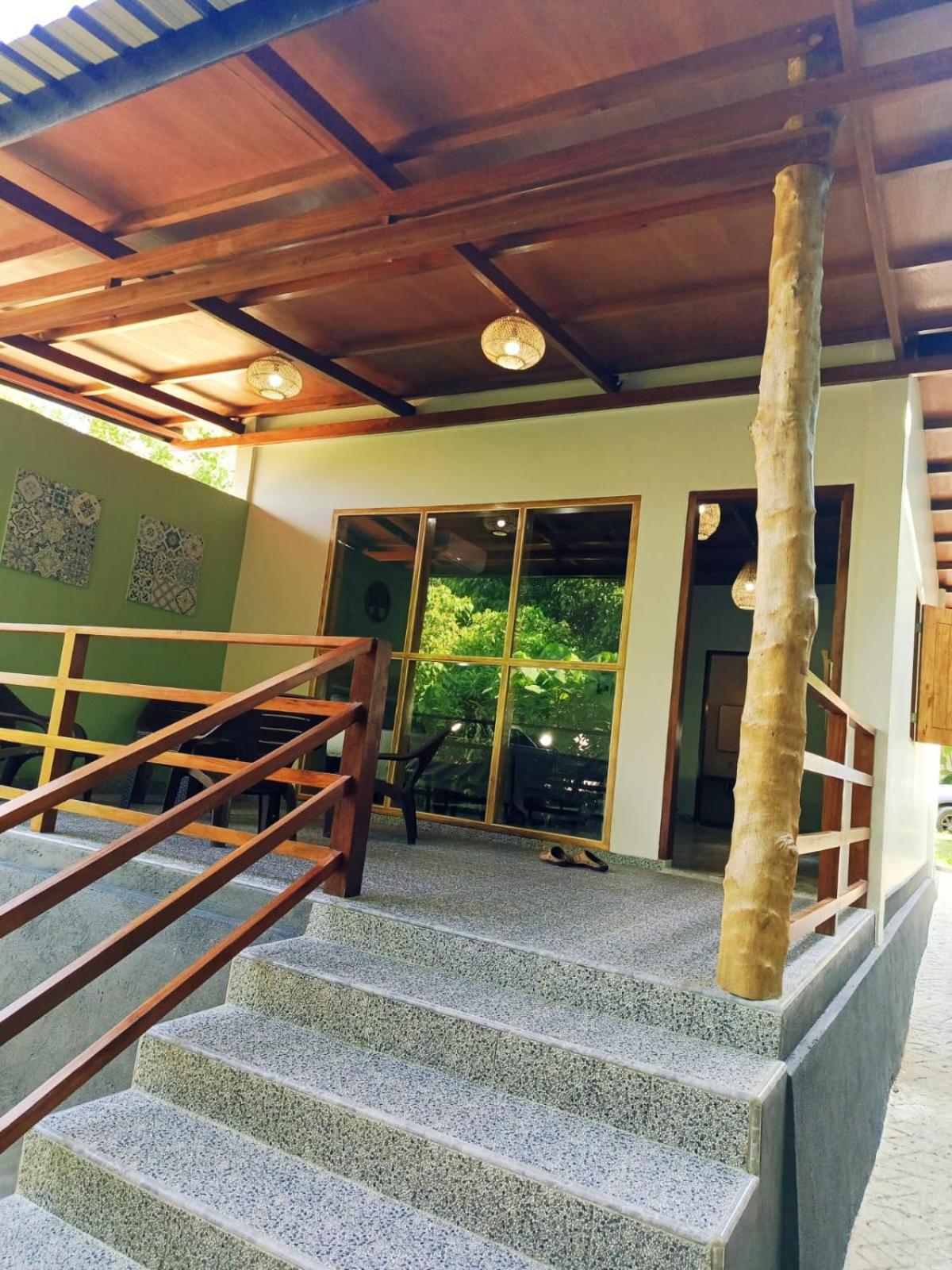 Superior Family Room - Photo 8