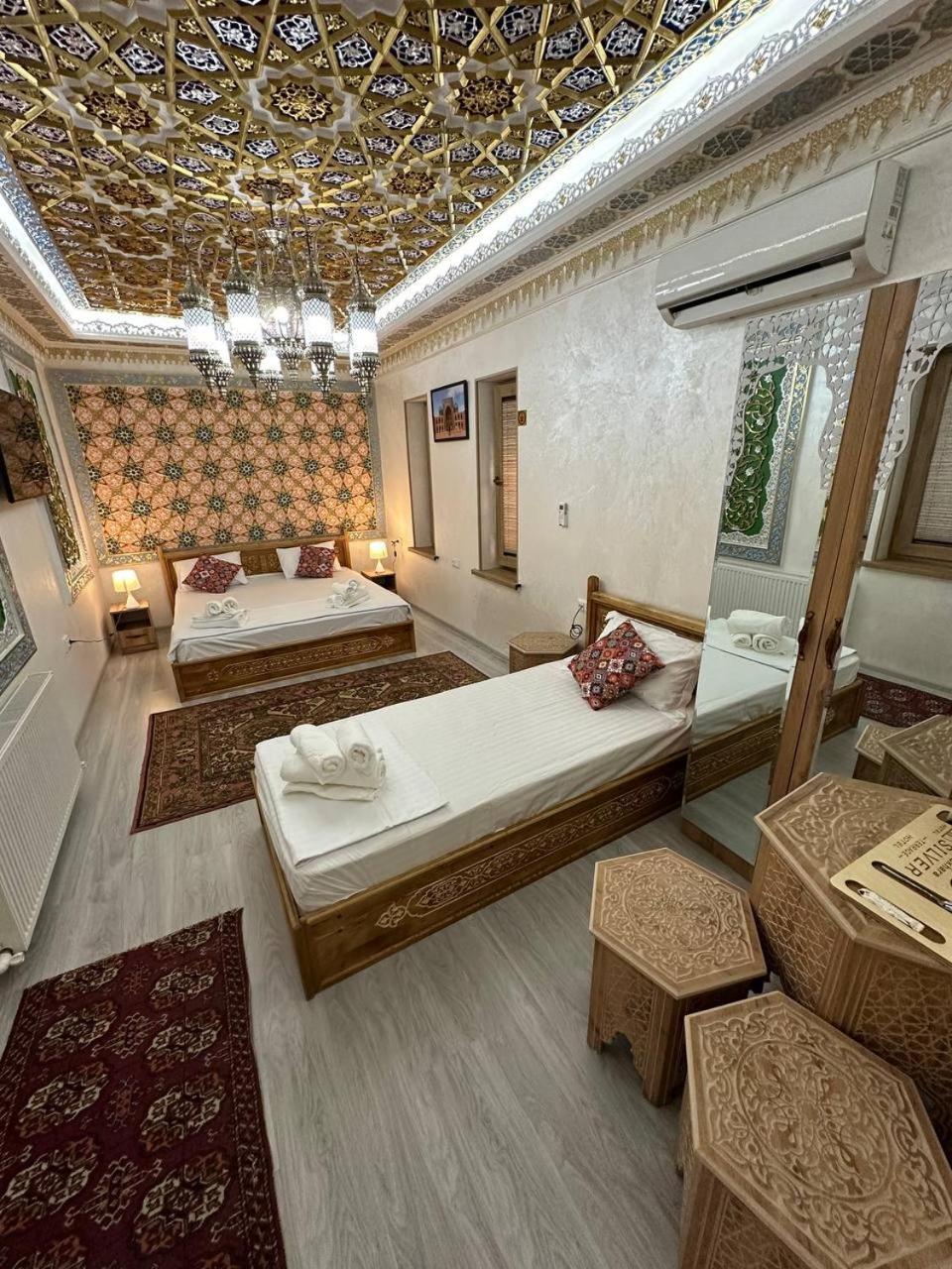 Deluxe Family Room