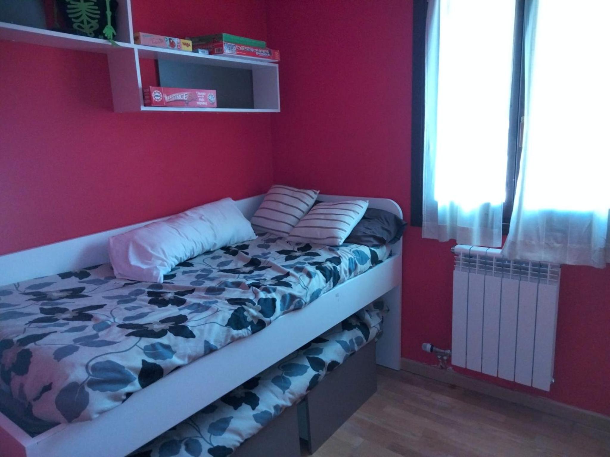 One-Bedroom Apartment photo 2