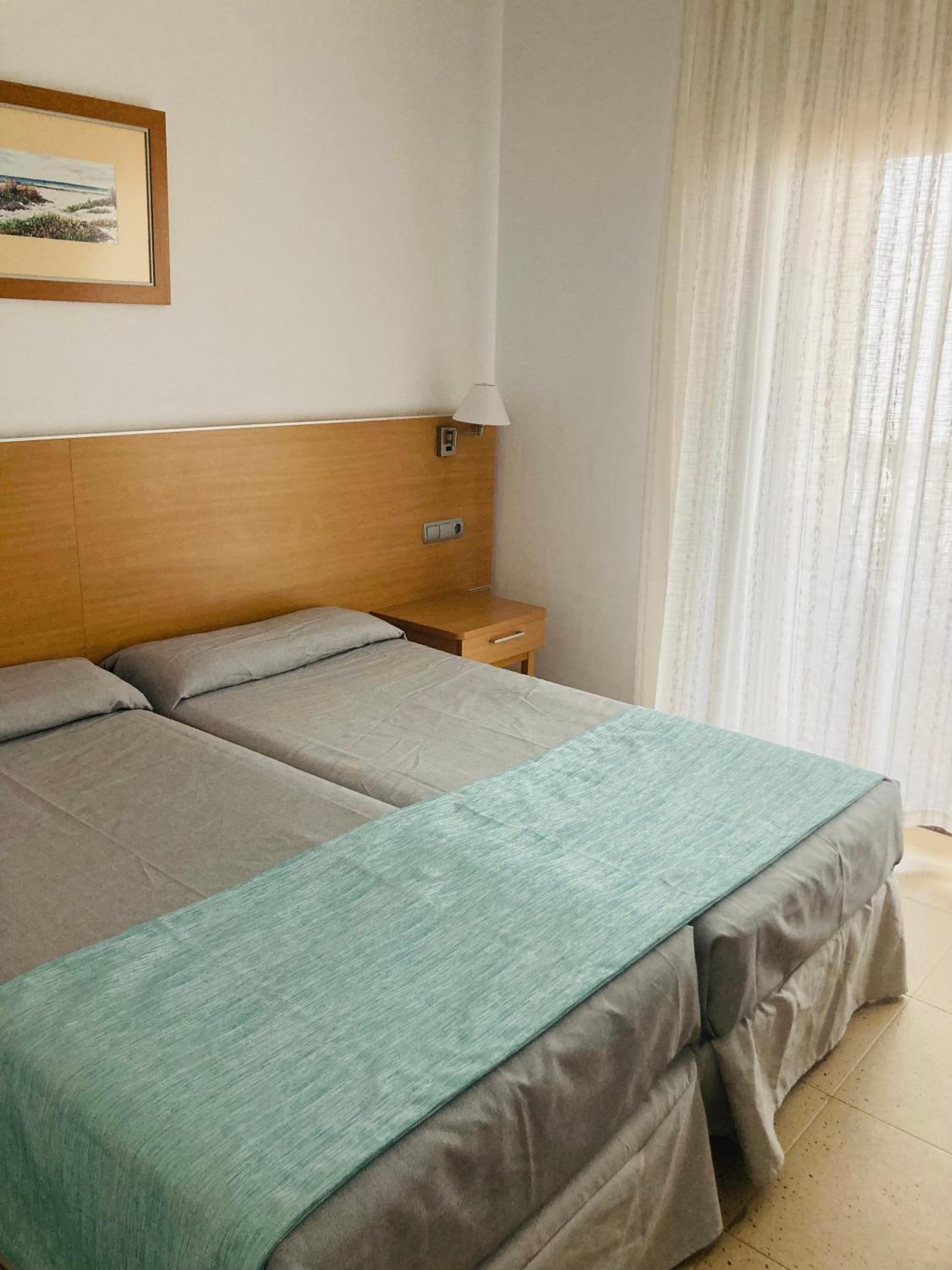 Double Room with Sea View - Photo 7