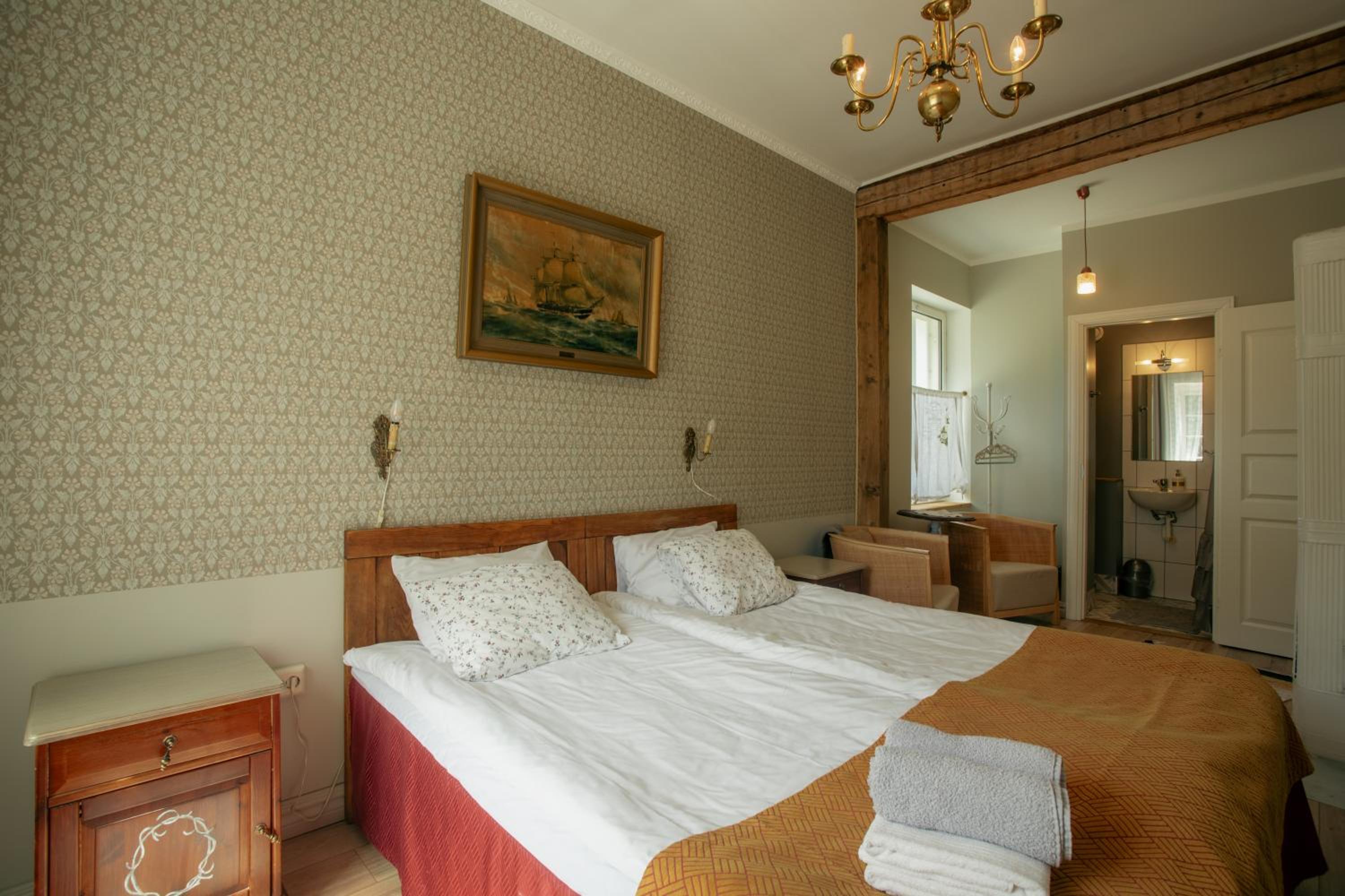 Suite photo 1