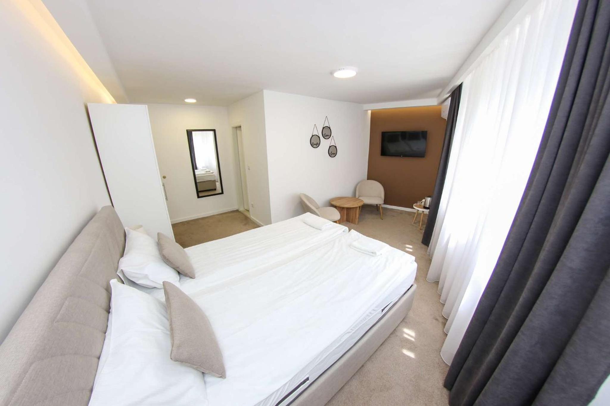 Deluxe Double Room photo 1