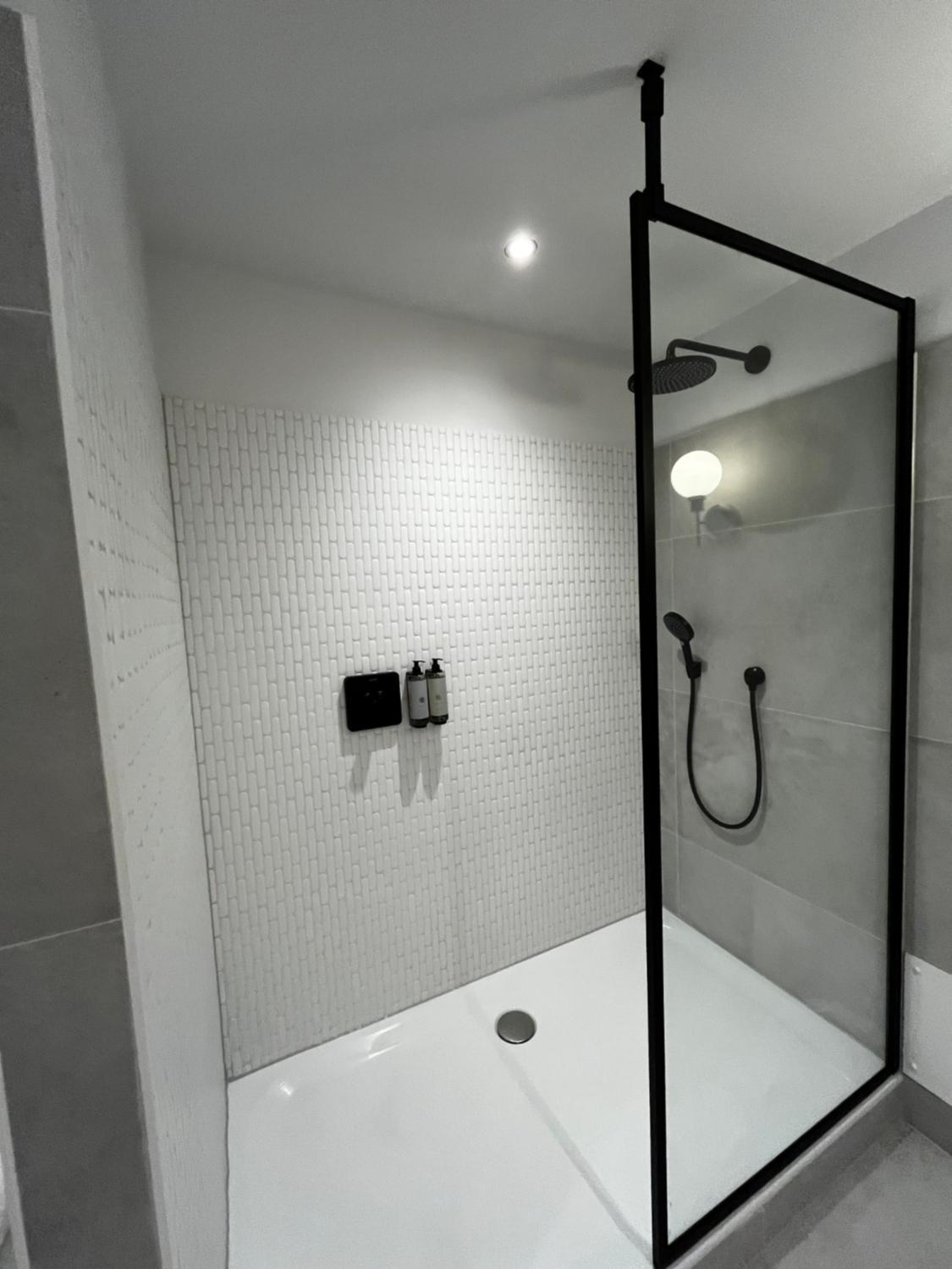 King Suite - Photo 4