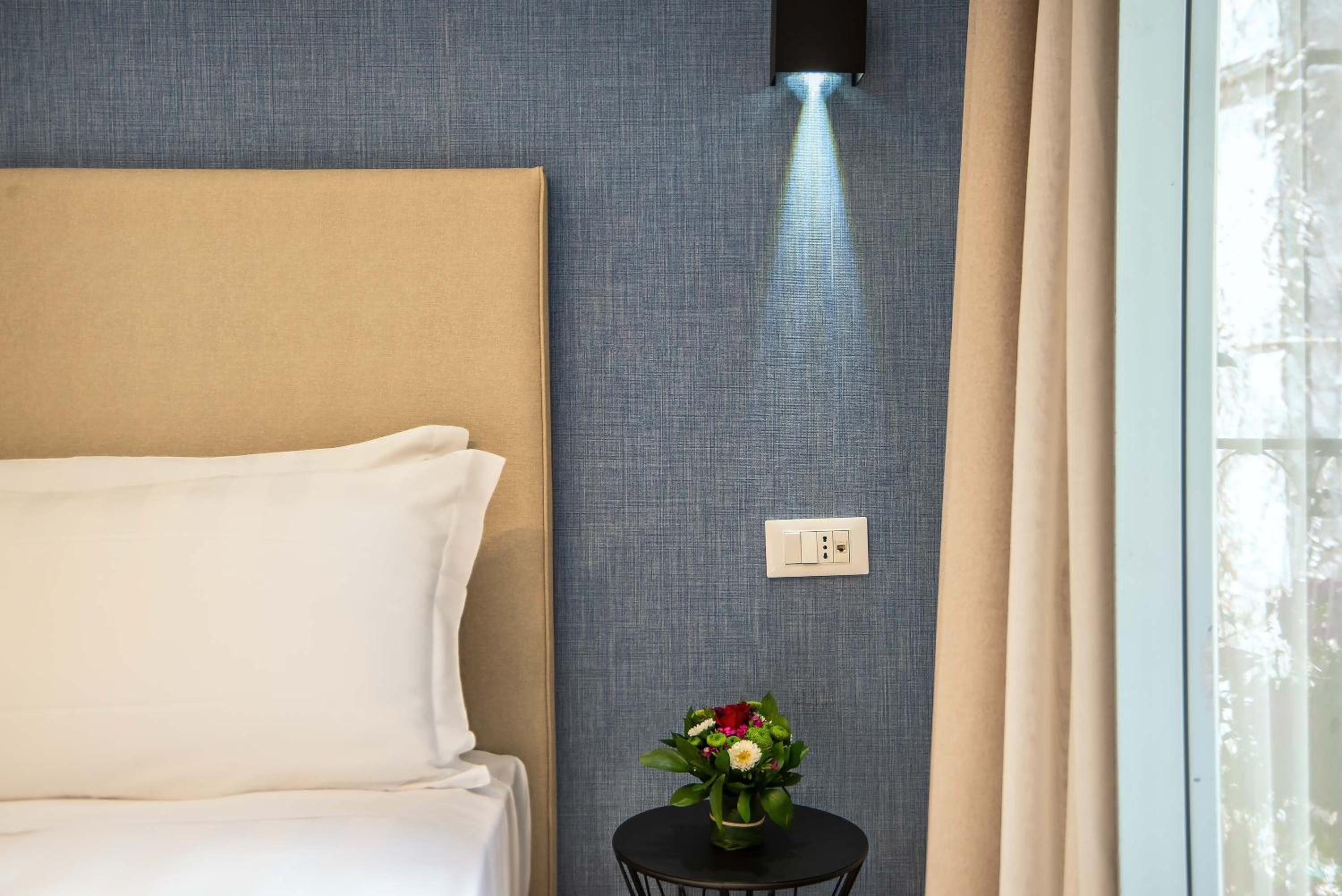 Large Single Room photo 2