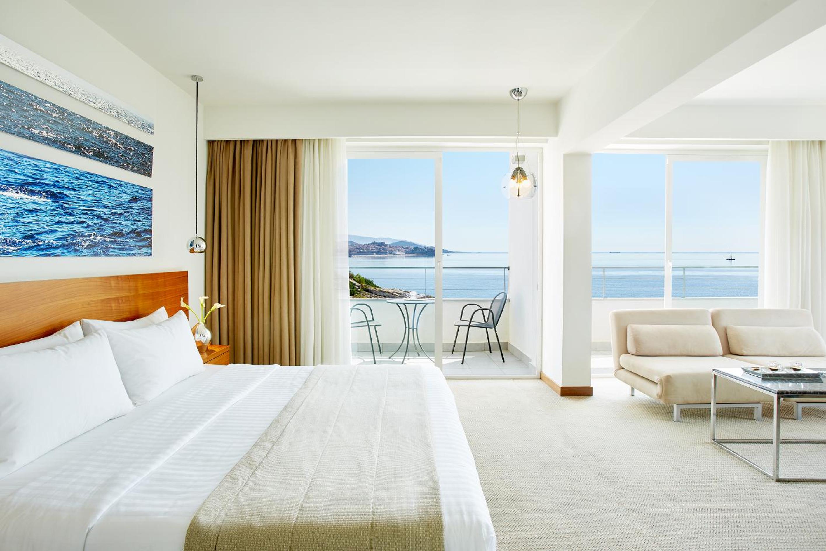 Executive Suite with Sea View - Photo 6