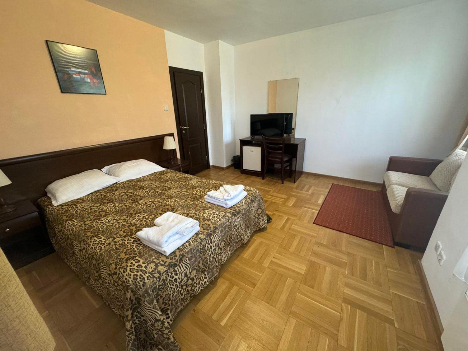 Double Room photo 2