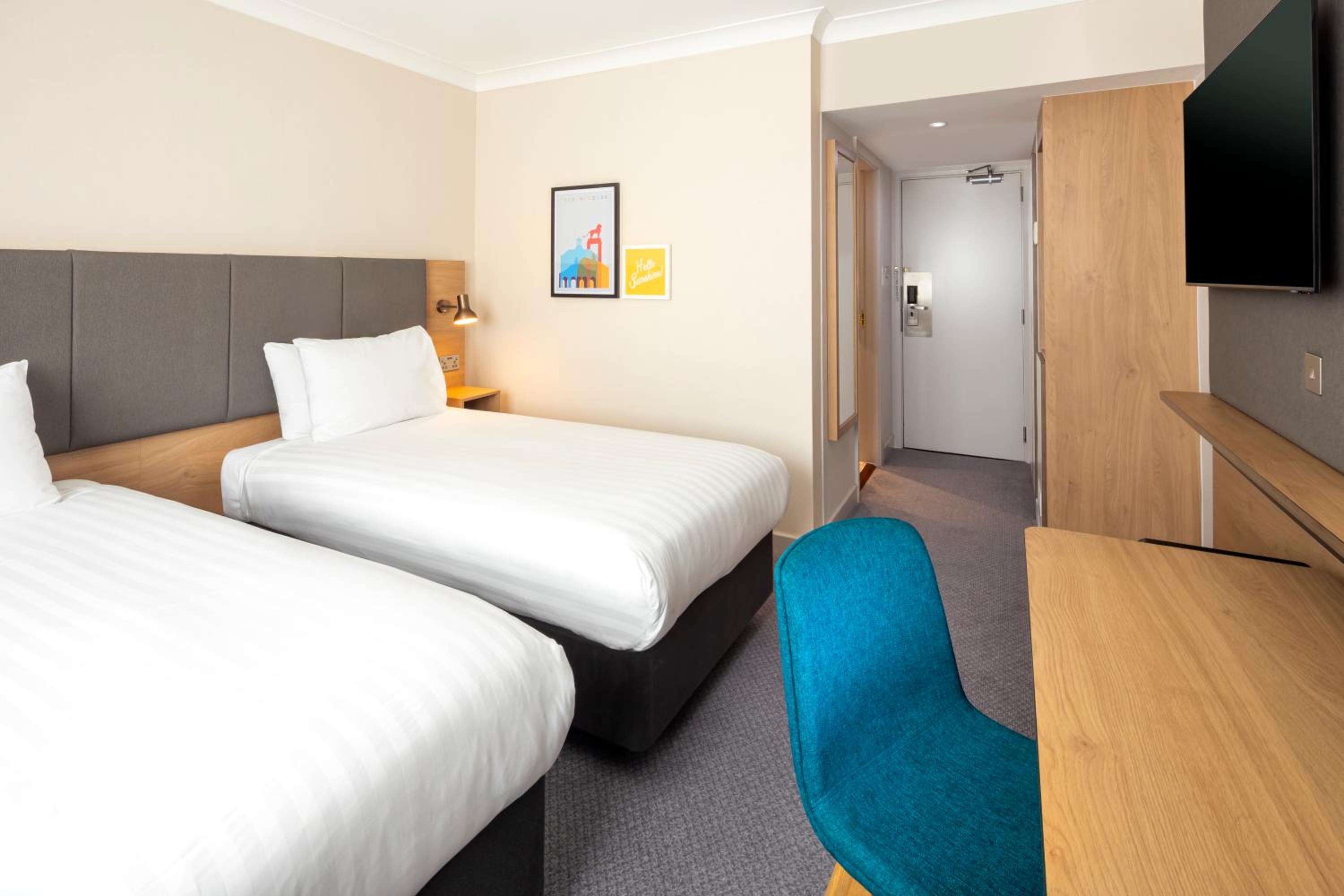 Standard Room with Two Single Beds photo 2