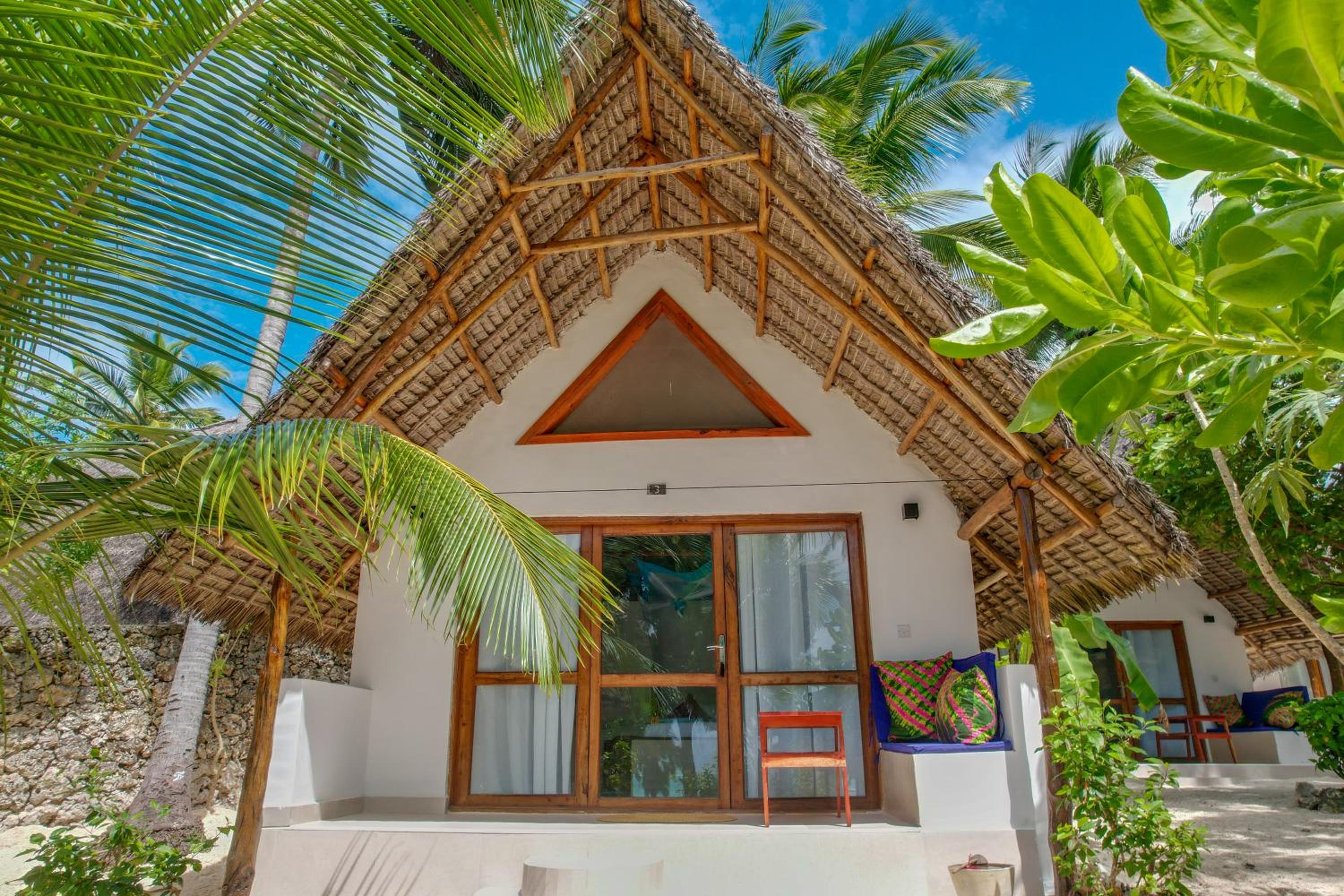Double Room with Balcony and Sea View - Photo 4