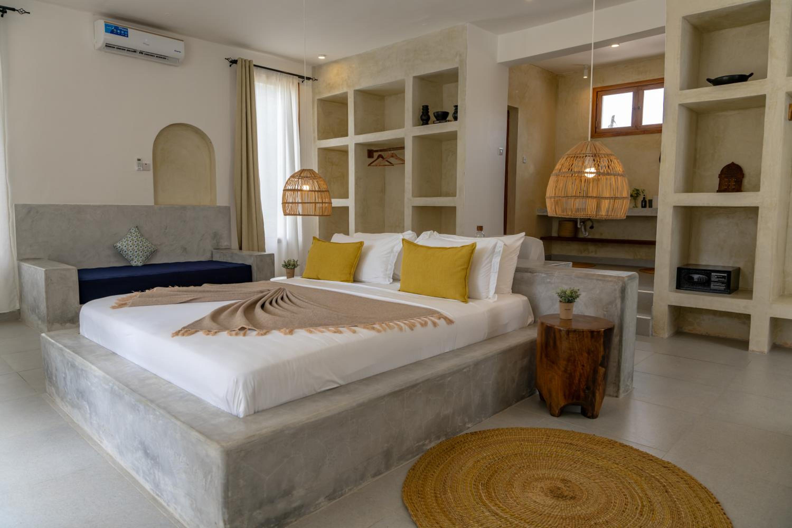 Junior Suite with Private Pool - Photo 12
