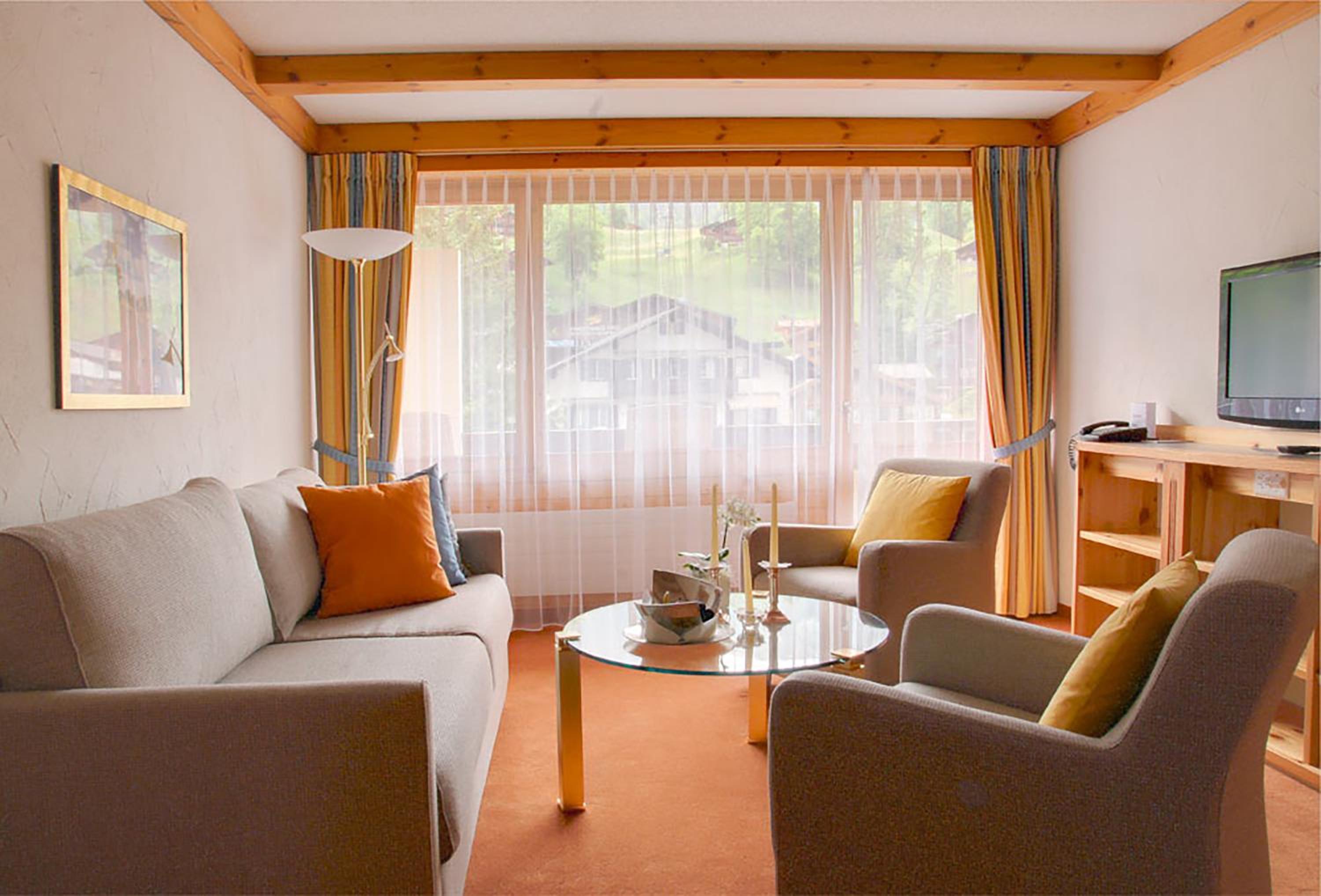 Suite with Eiger Mountain View