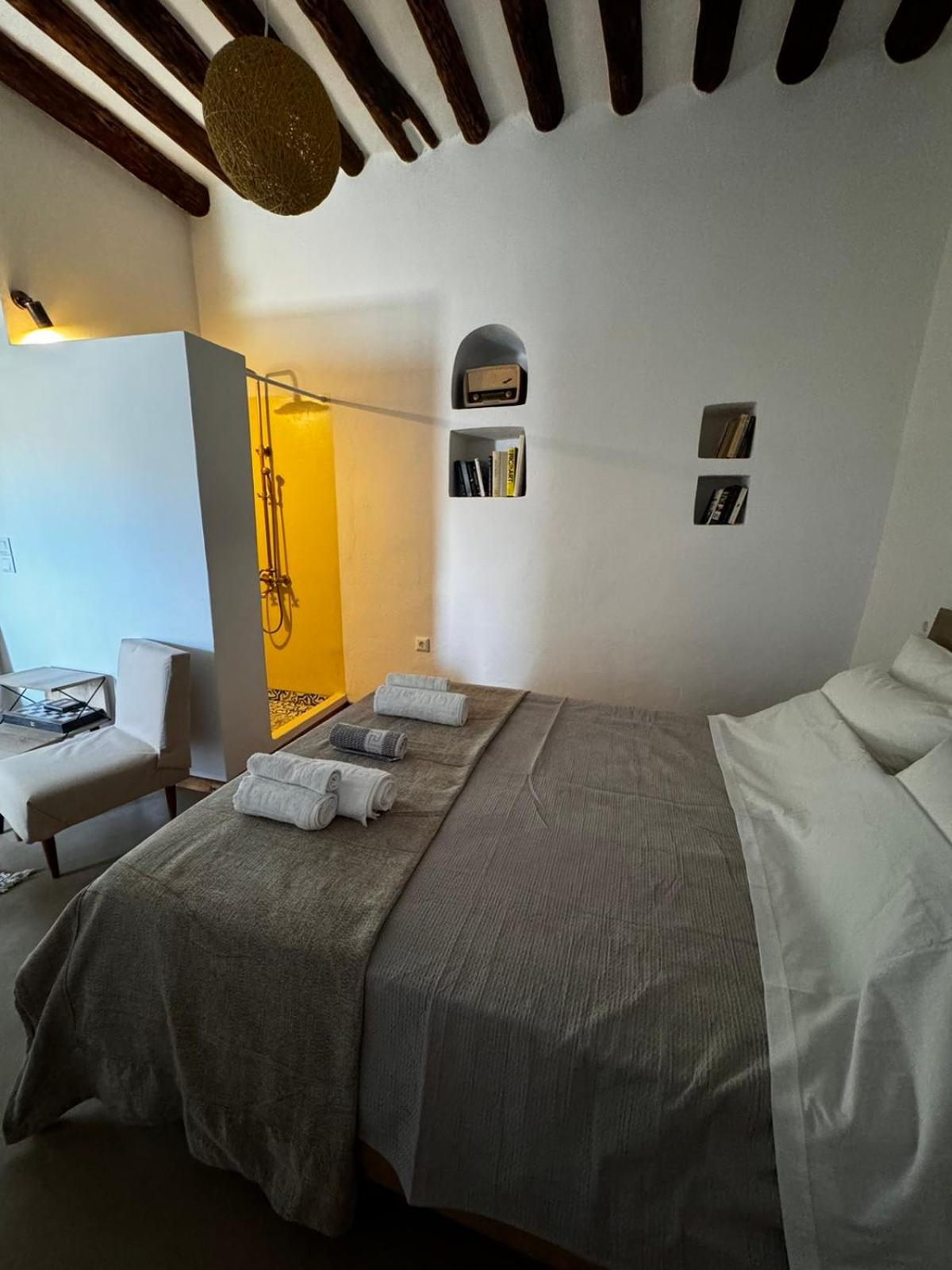 One-Bedroom House photo 2