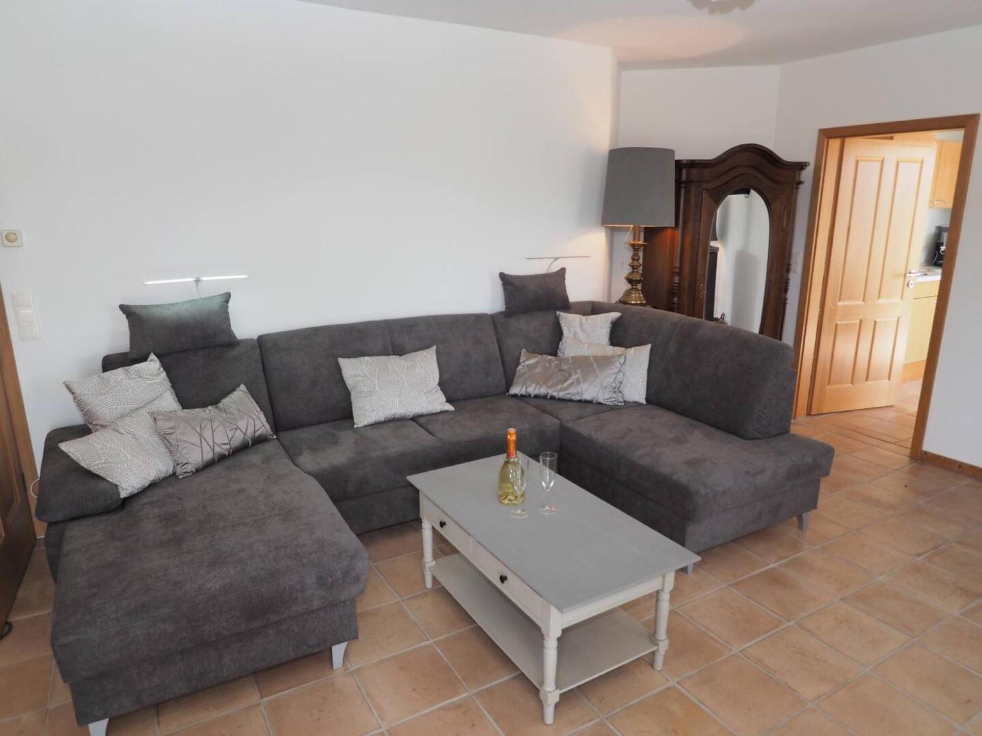 Two-Bedroom Deluxe Apartment with Garden View photo 1