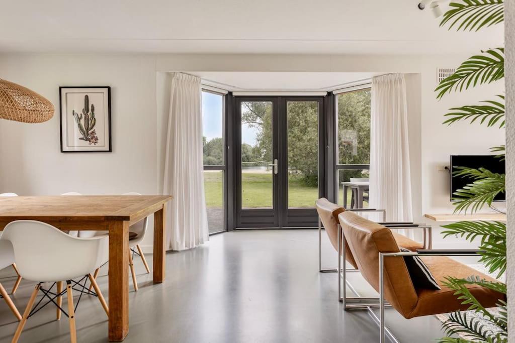 Three-Bedroom House photo 1