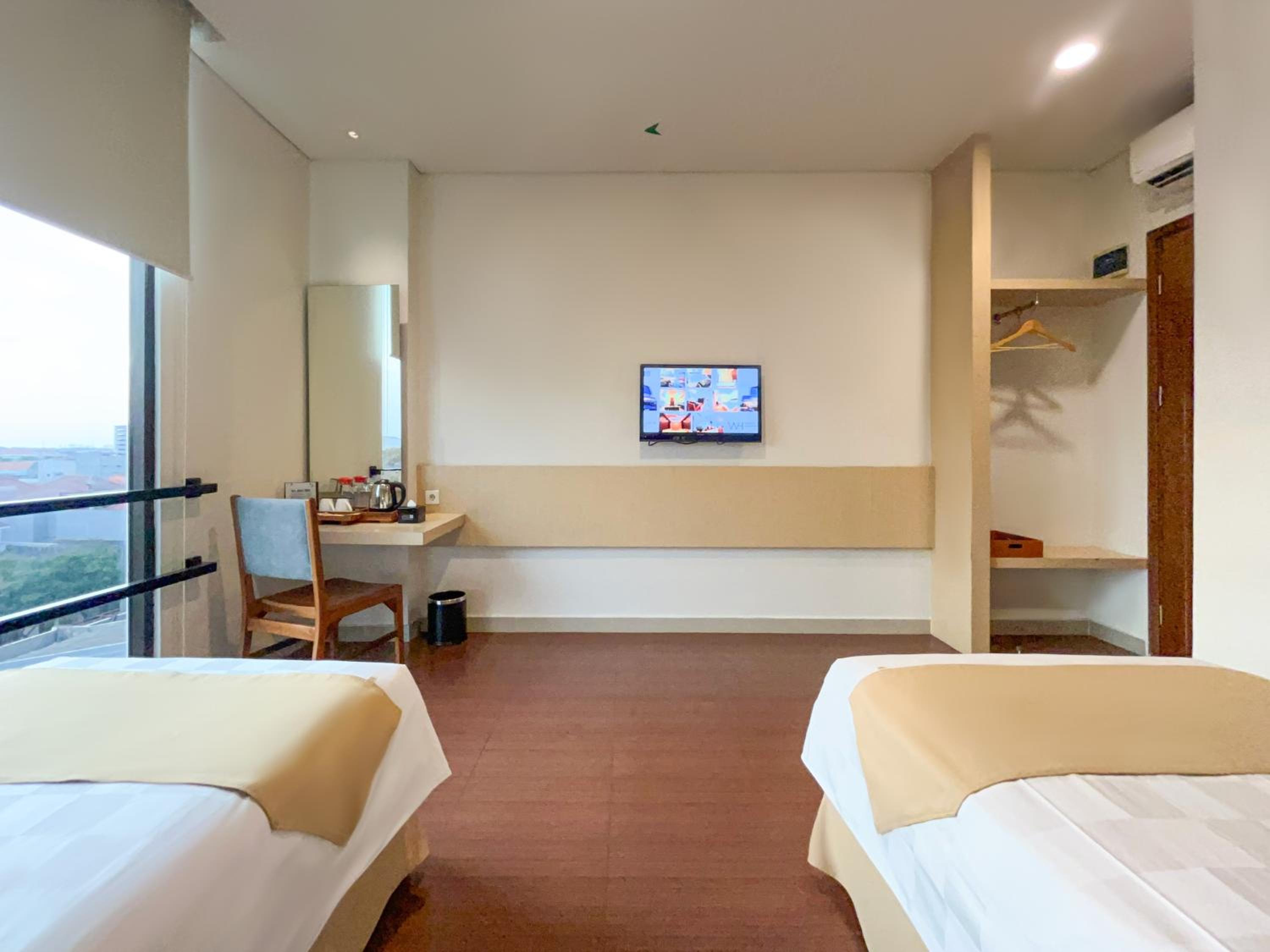 Deluxe Twin Room photo 3