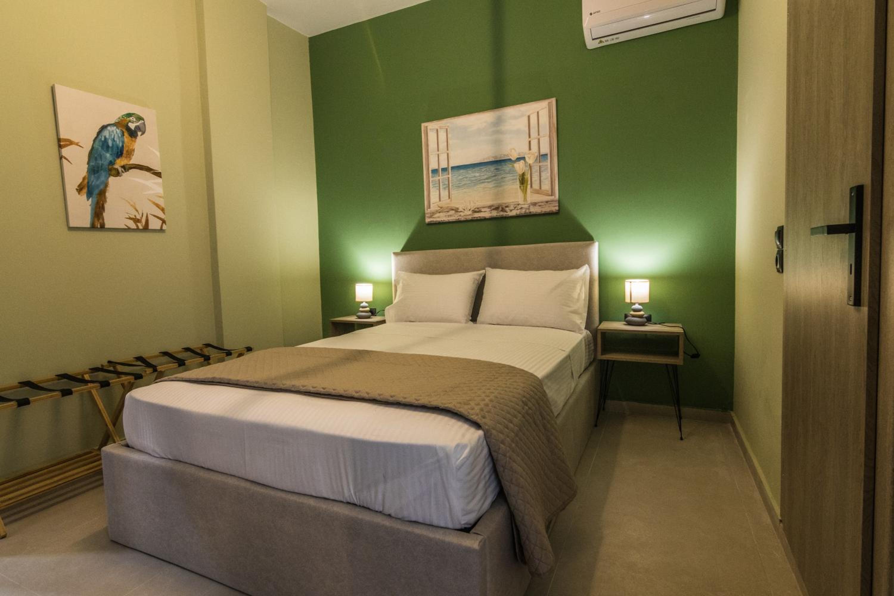 Budget Double Room photo 2