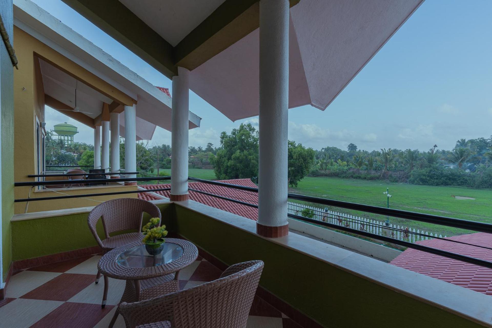Three-Bedroom Villa - Photo 3