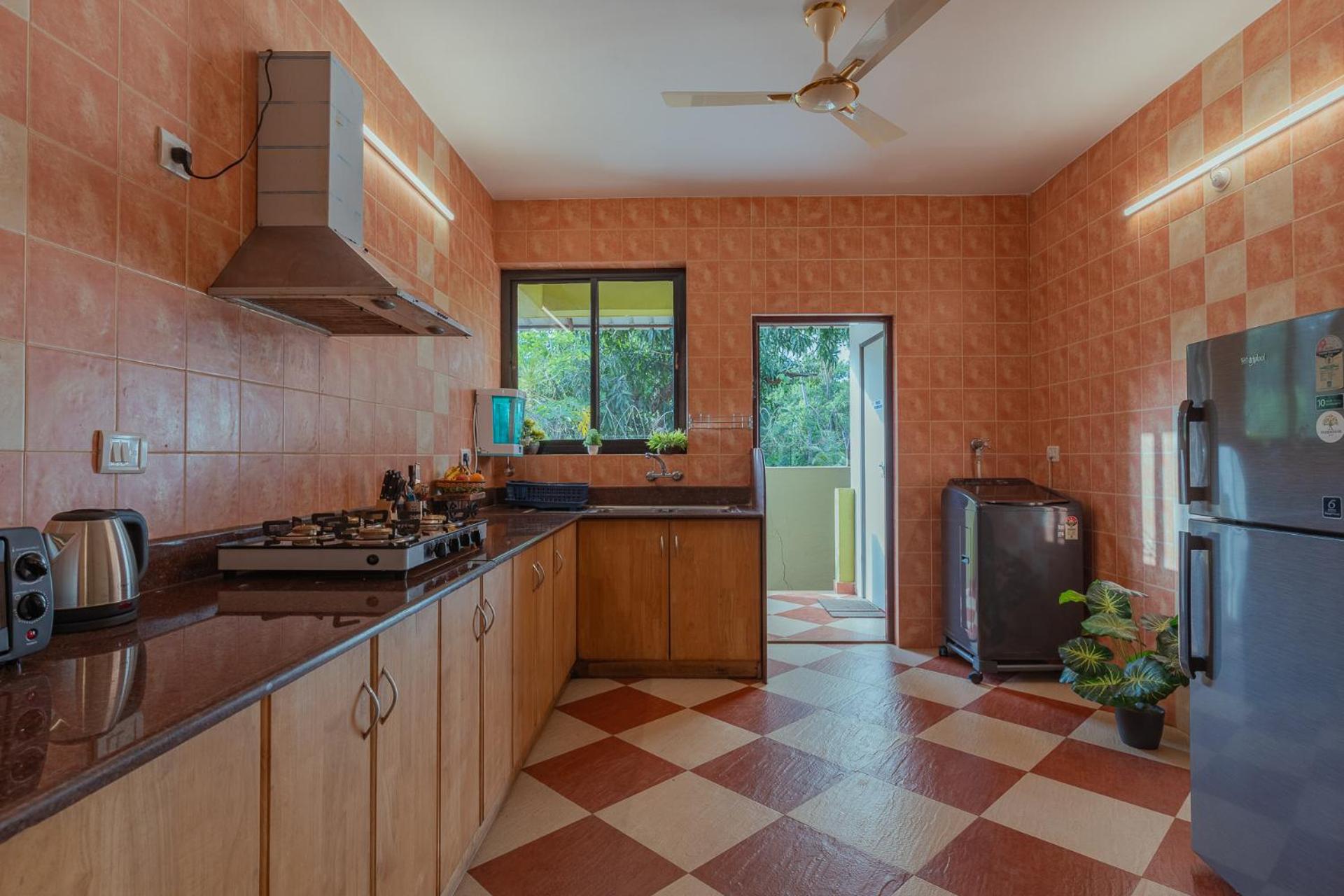 Three-Bedroom Villa - Photo 6