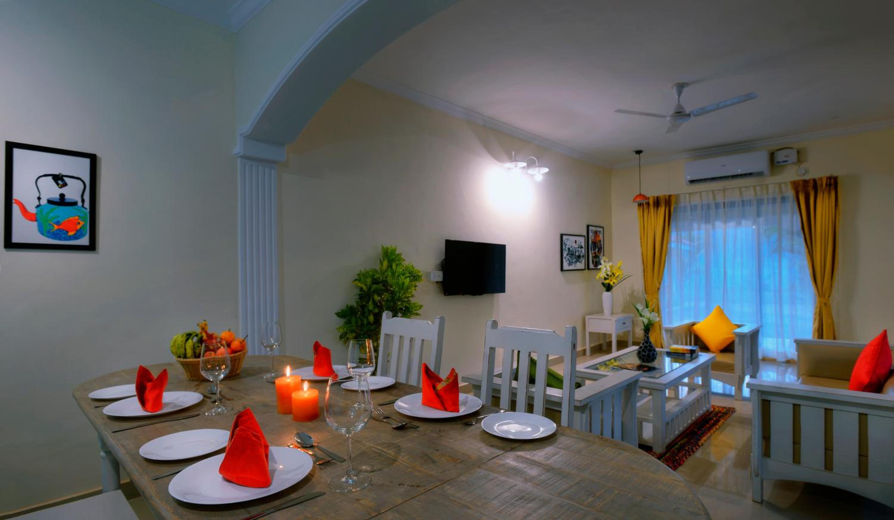 Three-Bedroom Villa - Photo 7