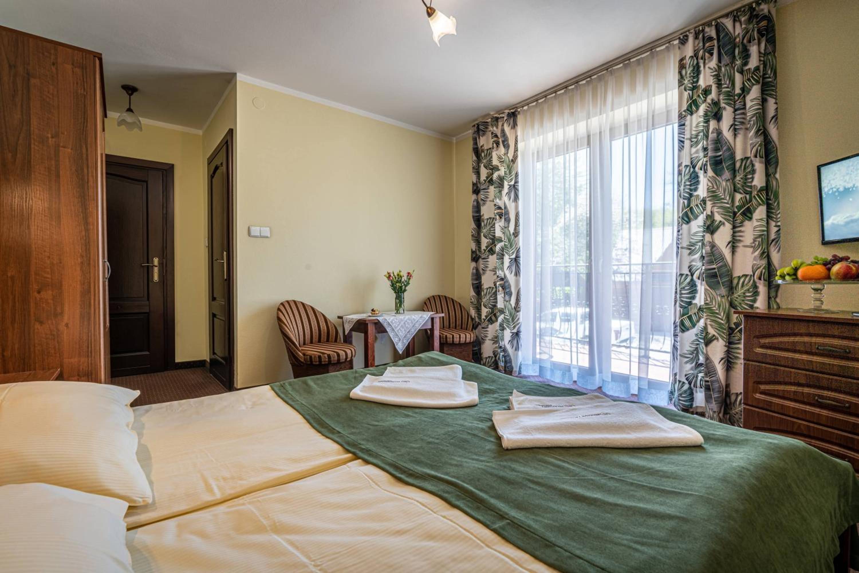 Double or Twin Room - Photo 18