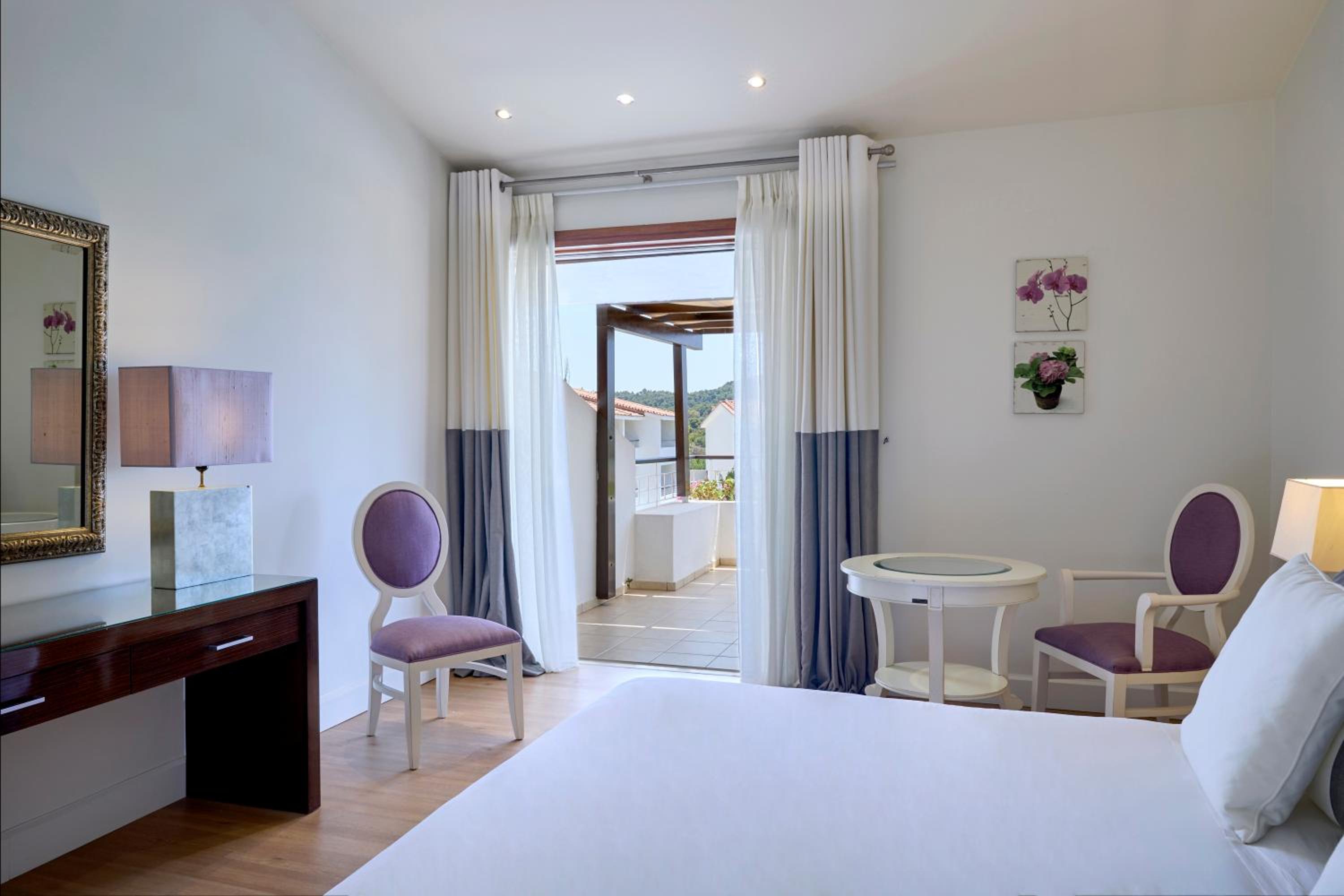 Deluxe Double Room with Sea View photo 2