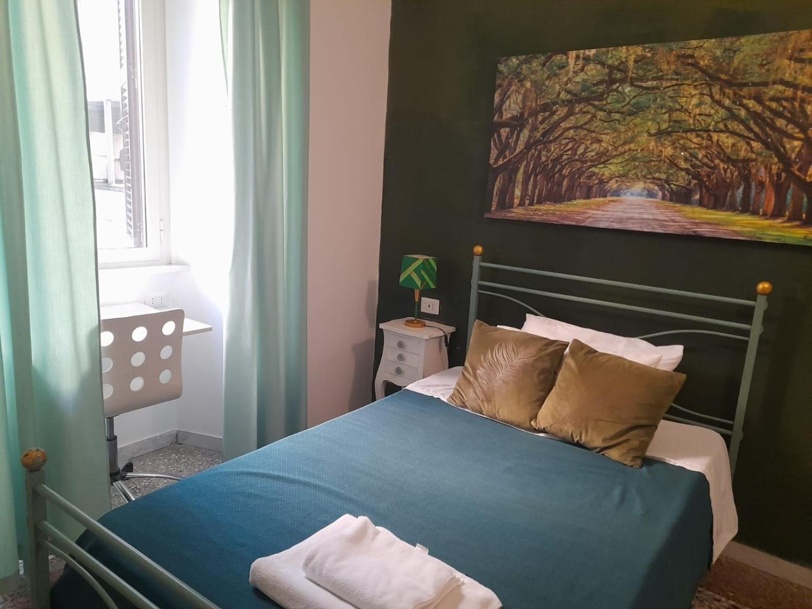 Single Room with Shared Bathroom