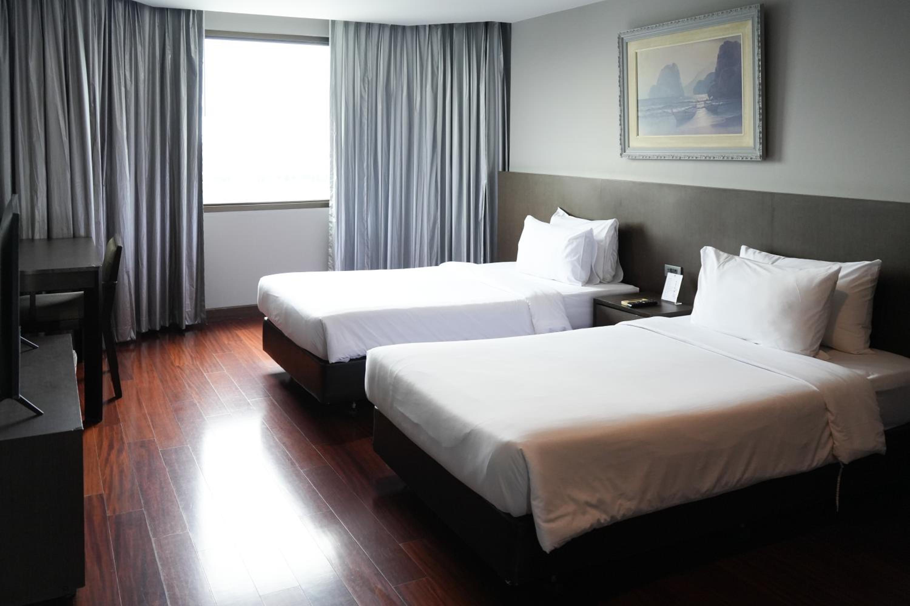 Three-Bedroom Suite photo 3