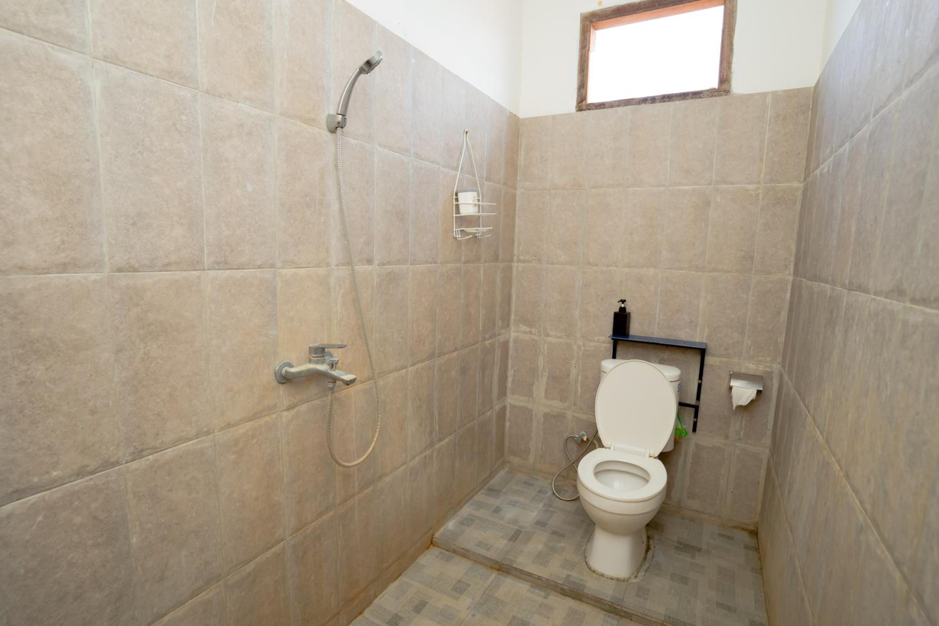 Double Room - Photo 6