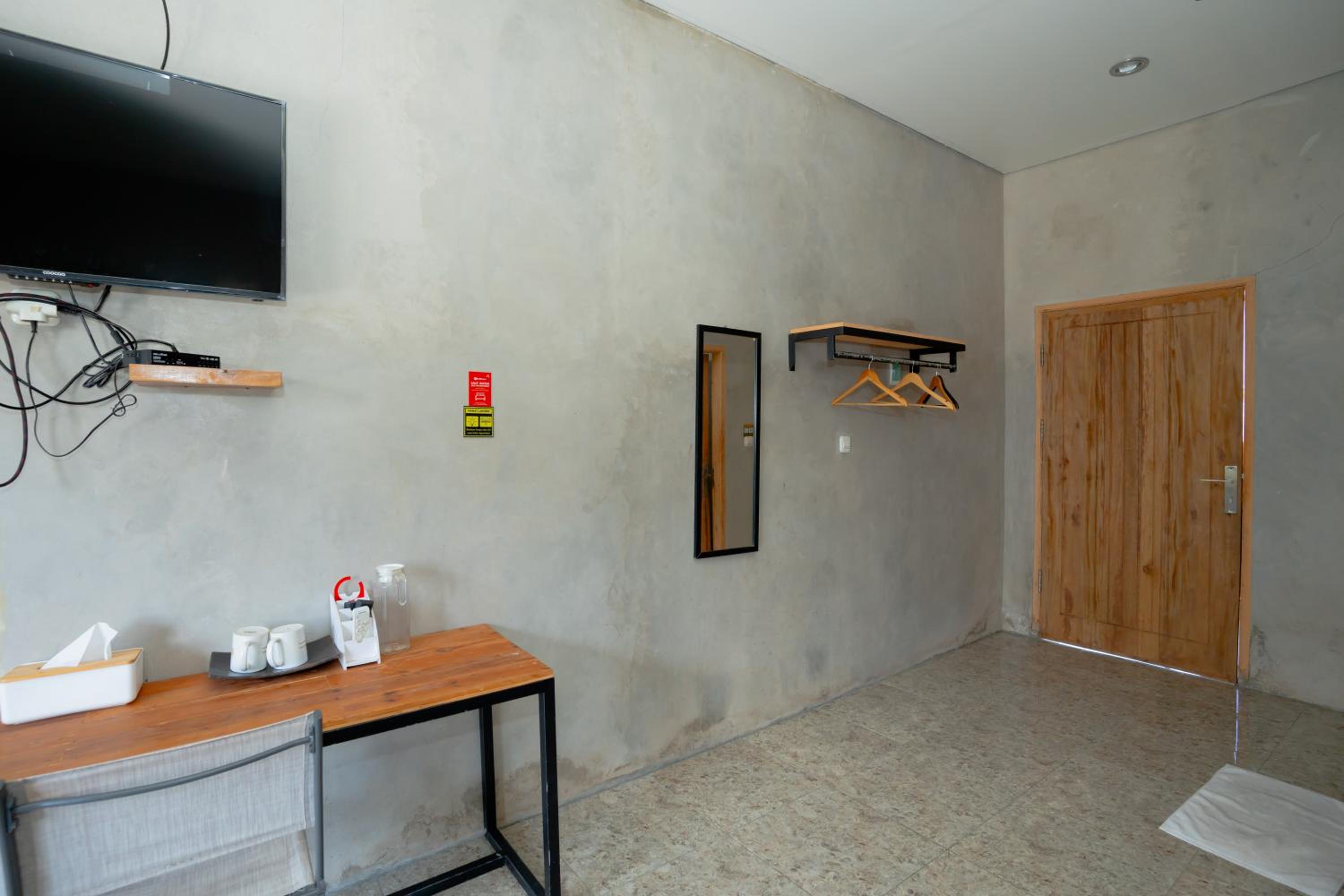 Twin Room - Photo 4