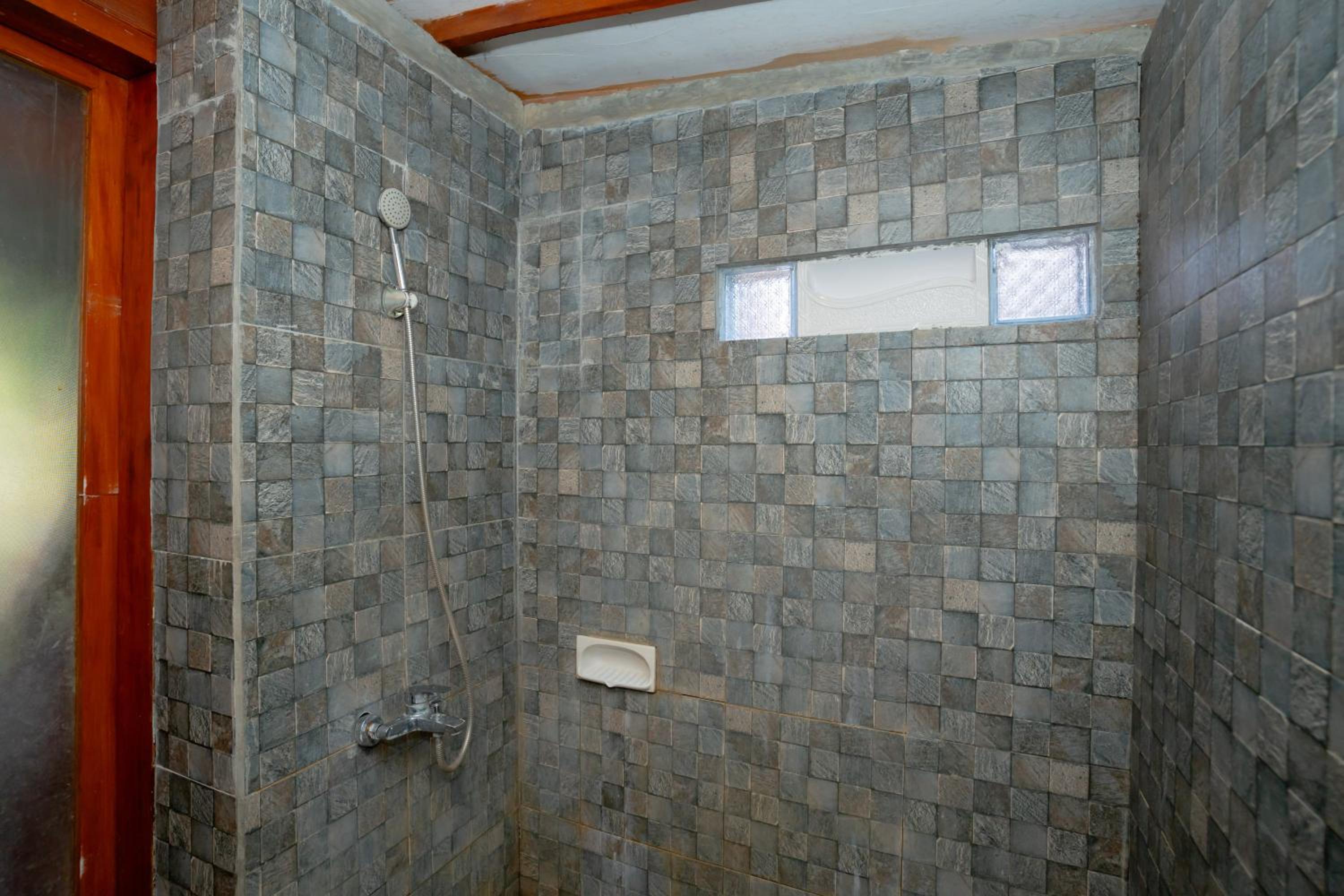 Family Double Room - Photo 9