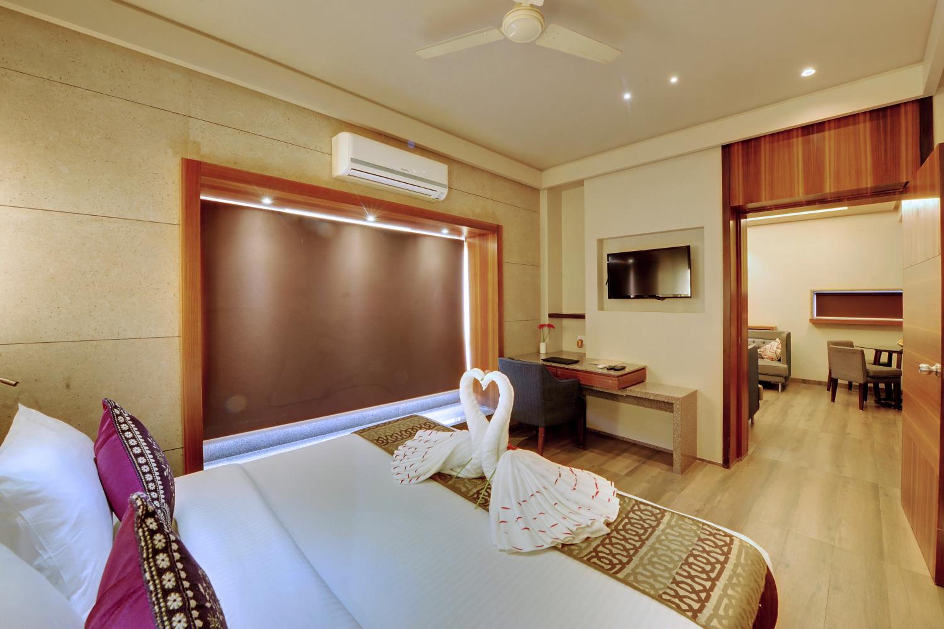Suite - Photo 4