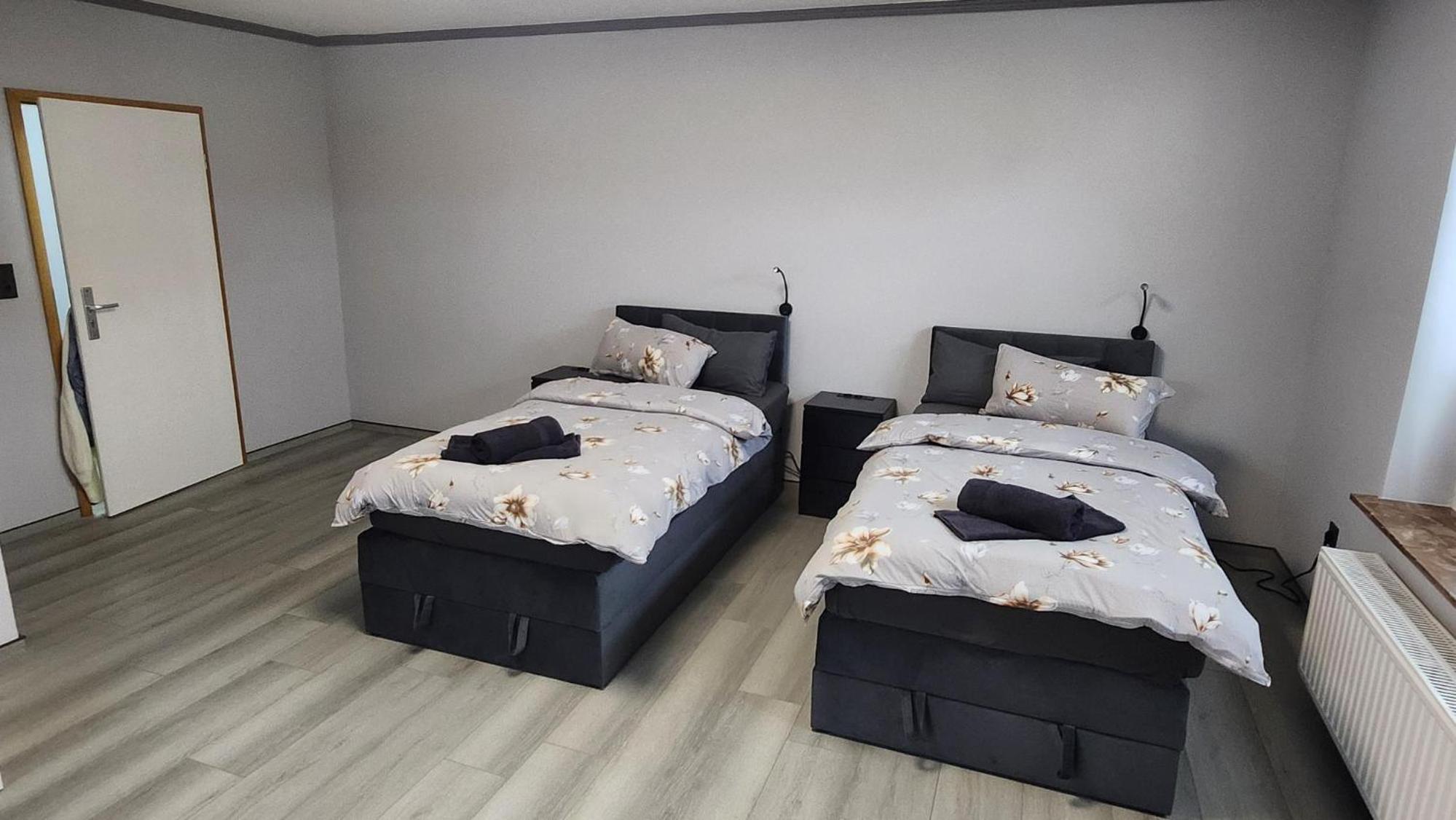 Double Room with Private Bathroom photo 2