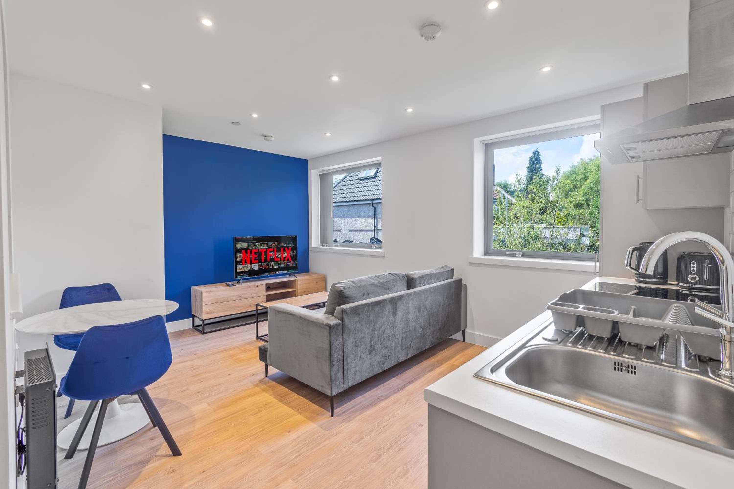 One-Bedroom Apartment