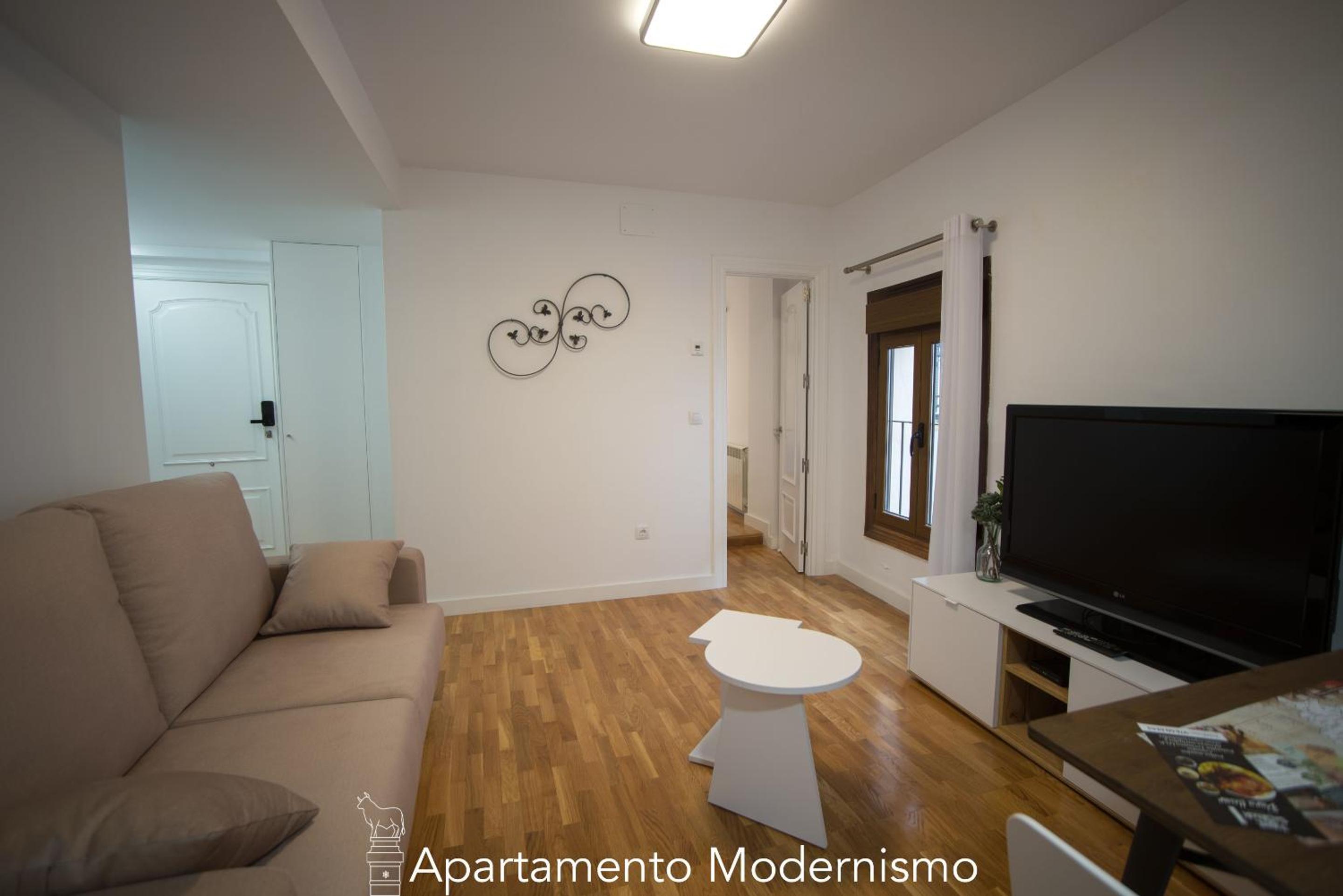 Two-Bedroom Standard Apartment - Photo 3