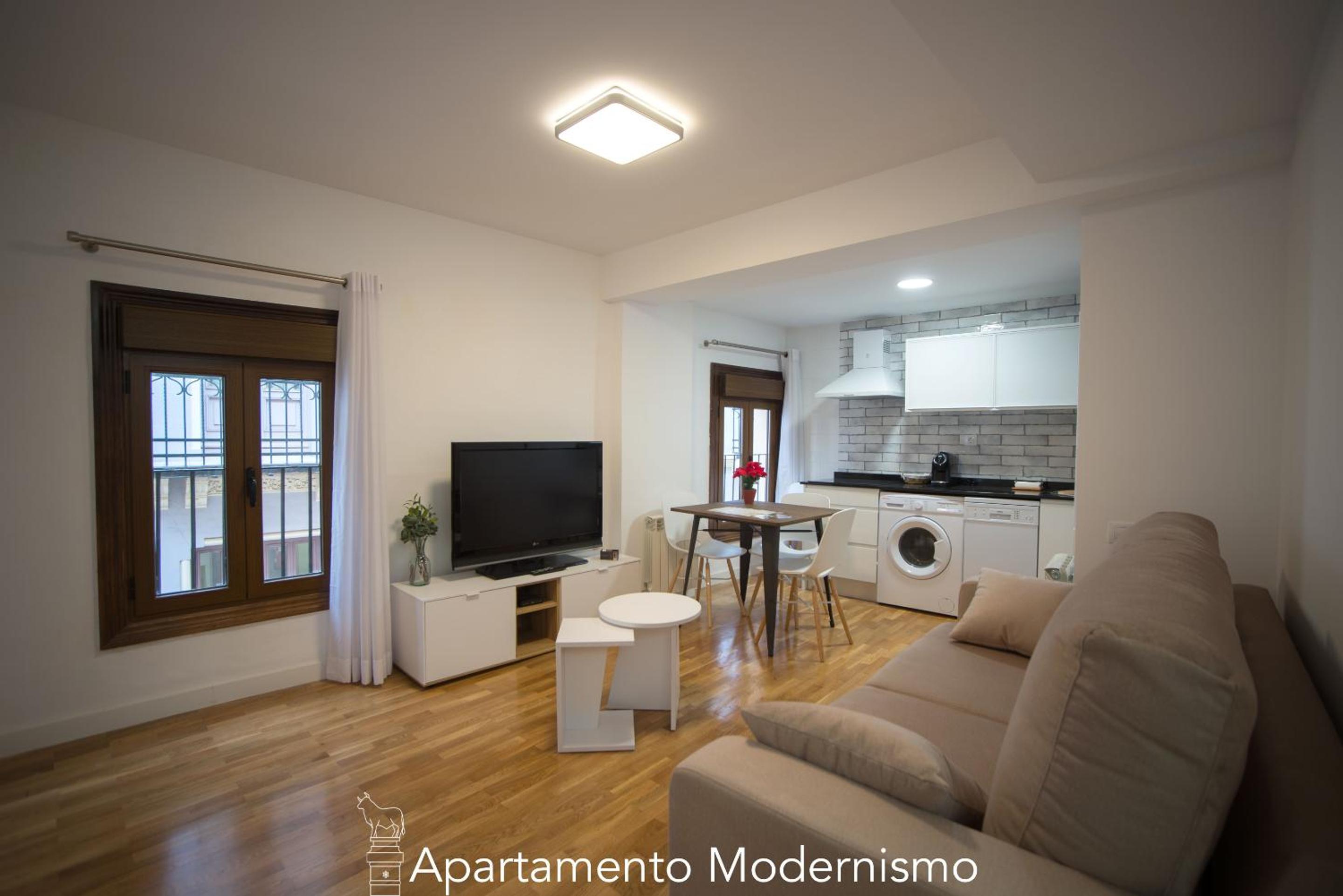 Two-Bedroom Standard Apartment - Photo 5