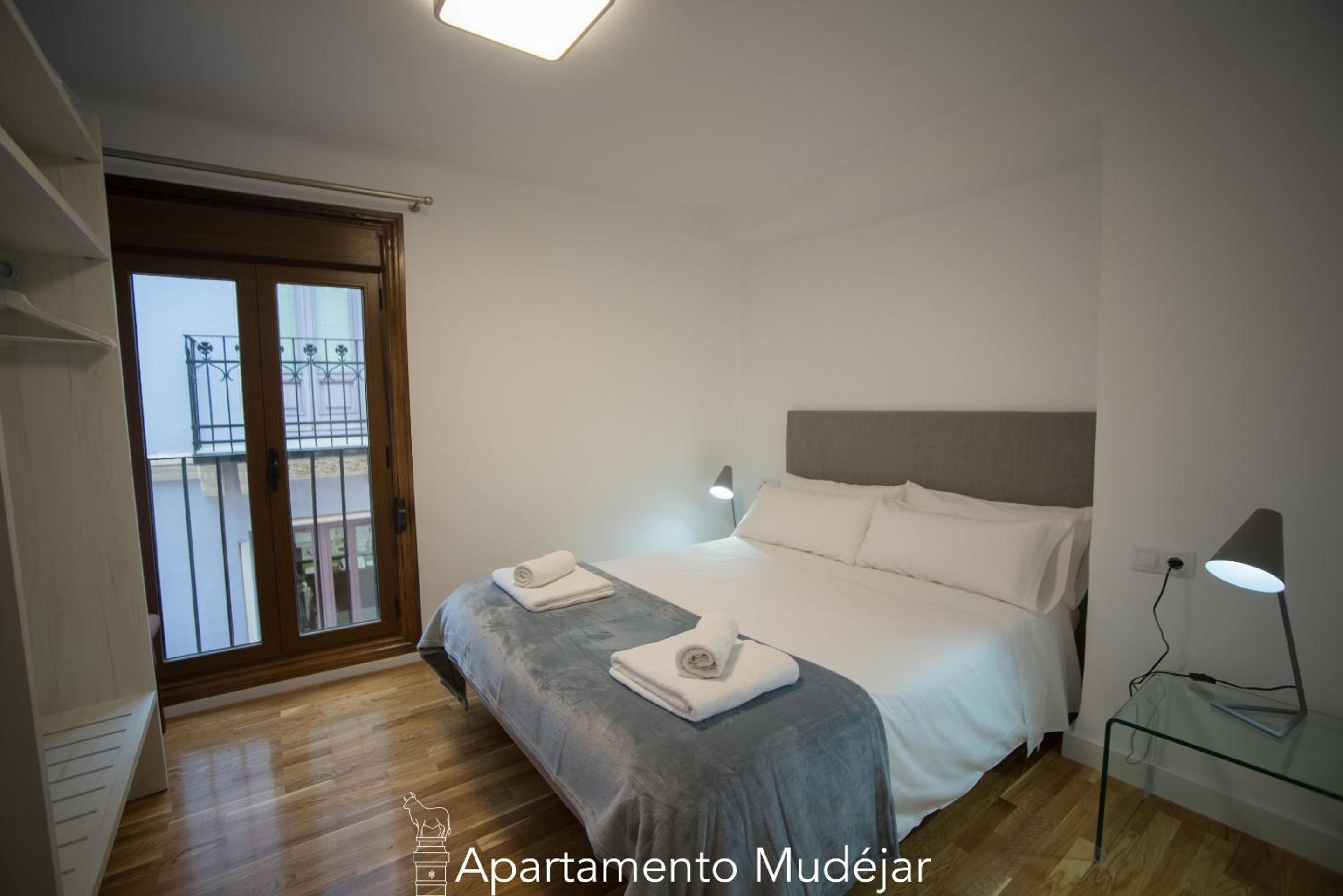 Apartment with Shower - Photo 11