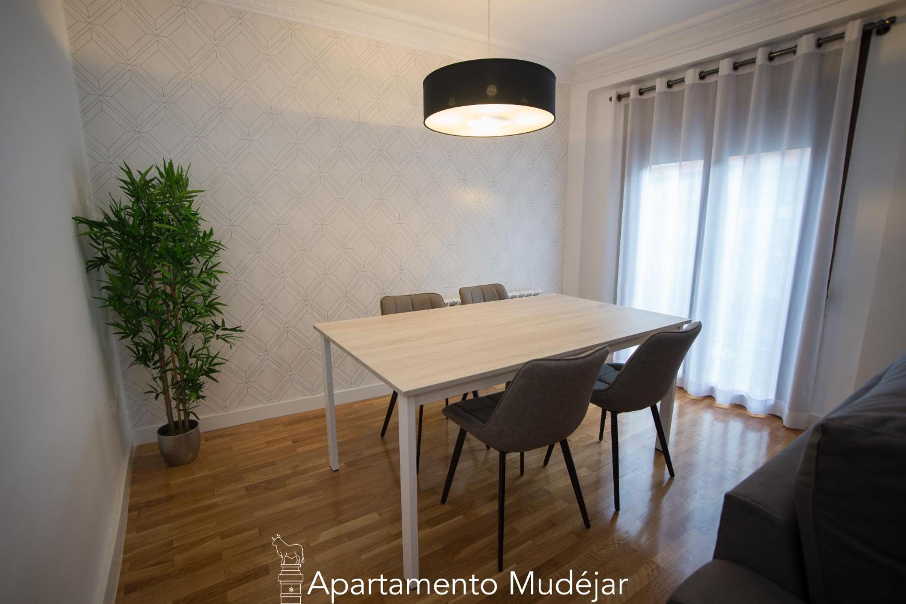 Apartment with Shower - Photo 20