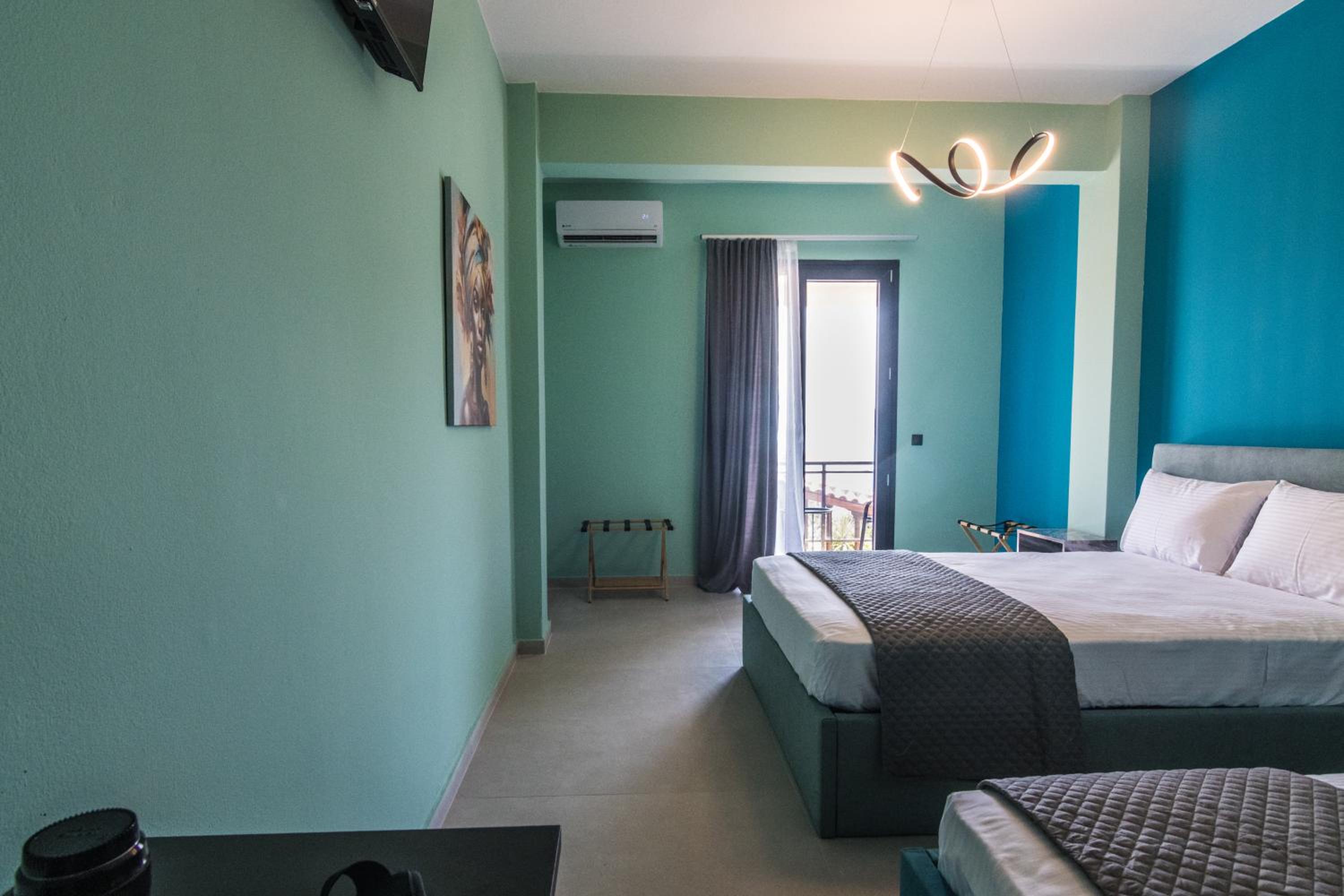 Executive Triple Room photo 2