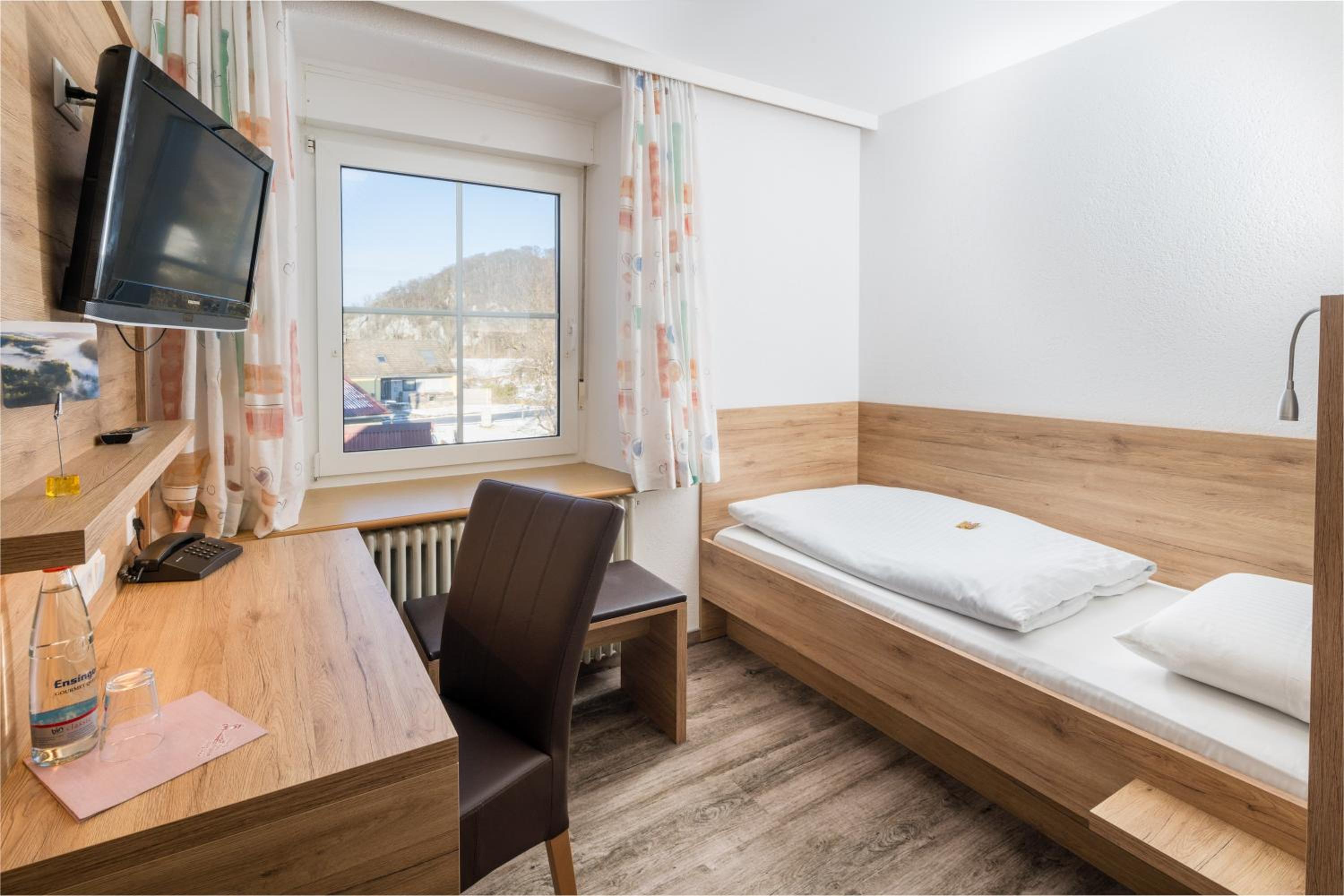 Economy Single Room