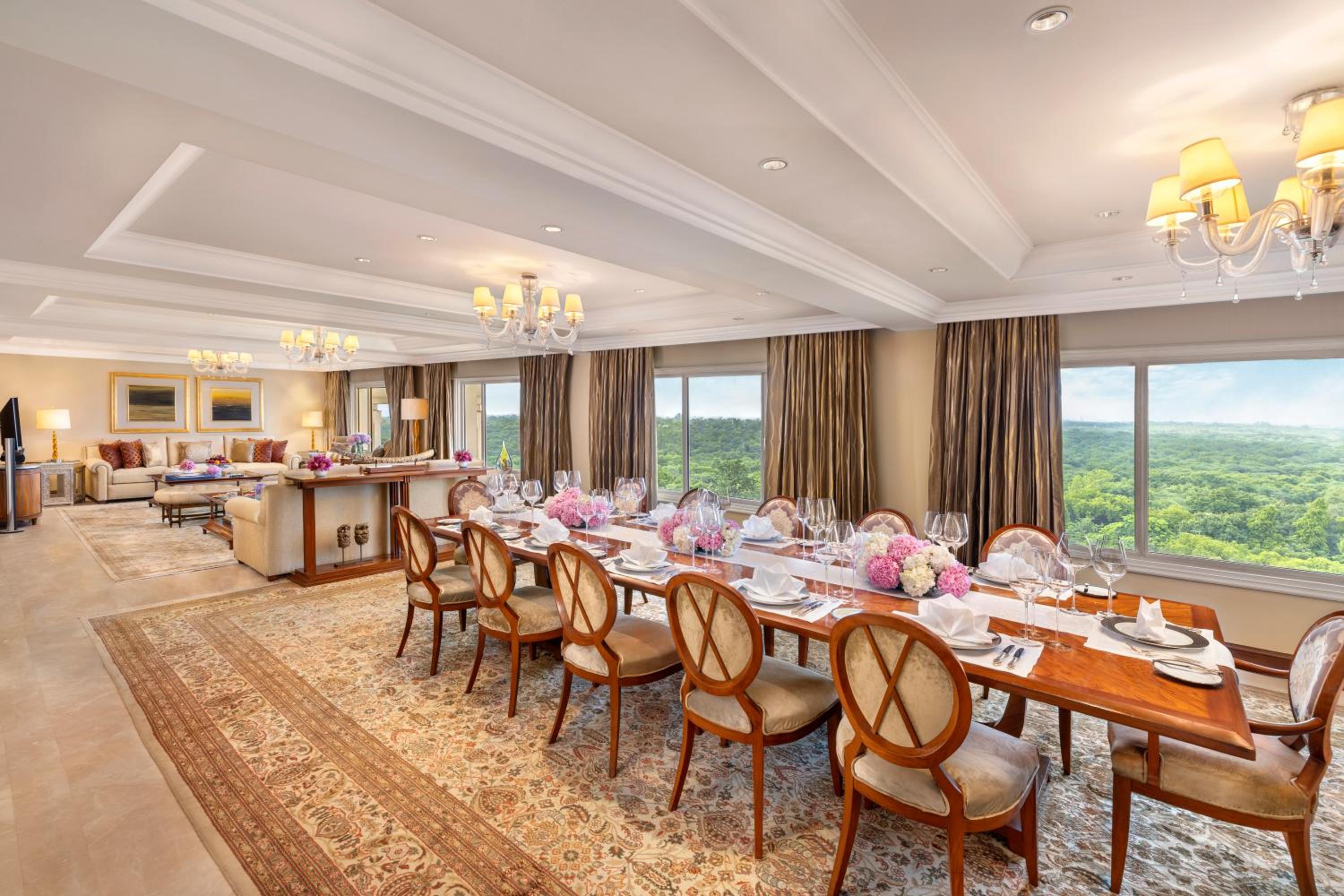 Taj Club Room Twin Bed Diplomatic Enclave View