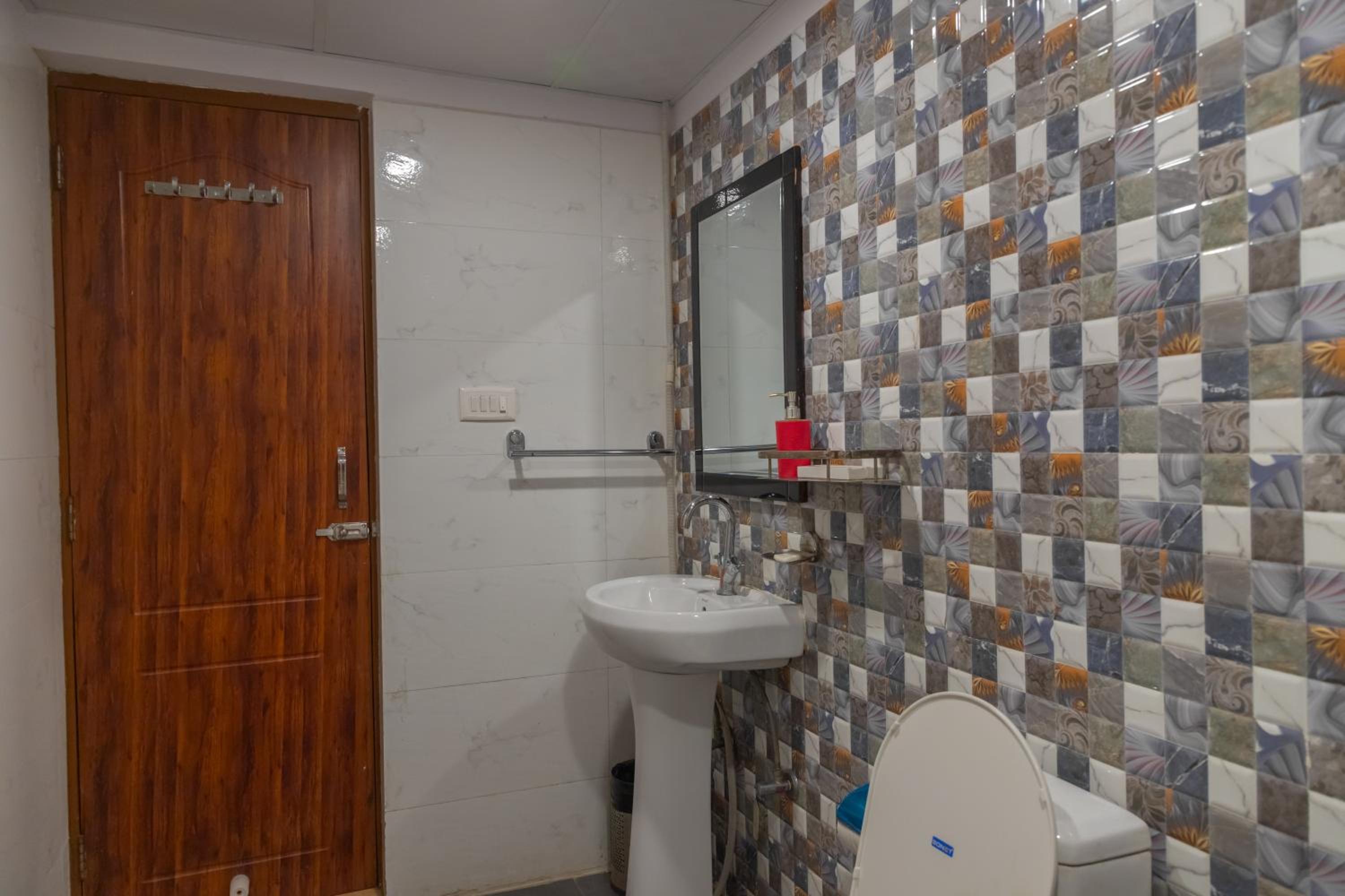 Deluxe Room - Photo 2
