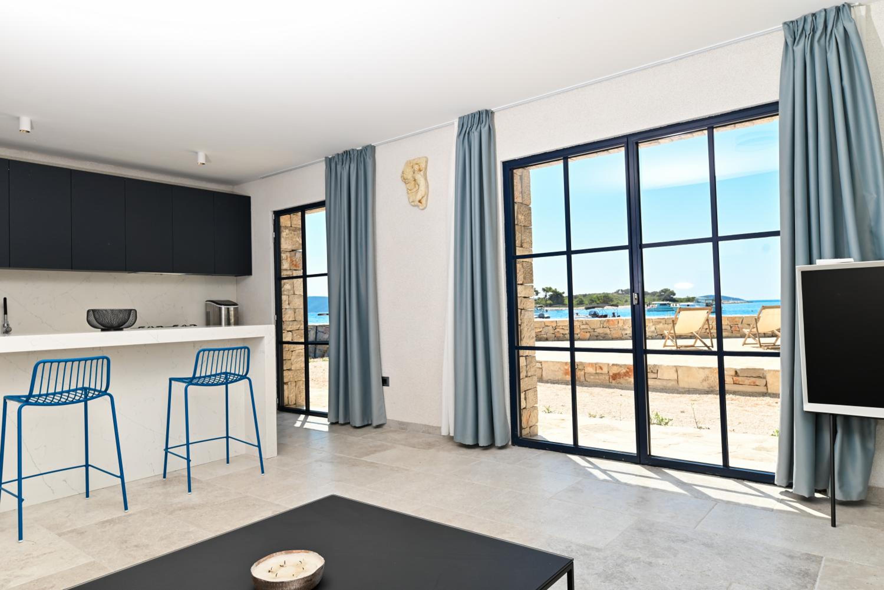 One-Bedroom Villa photo 2