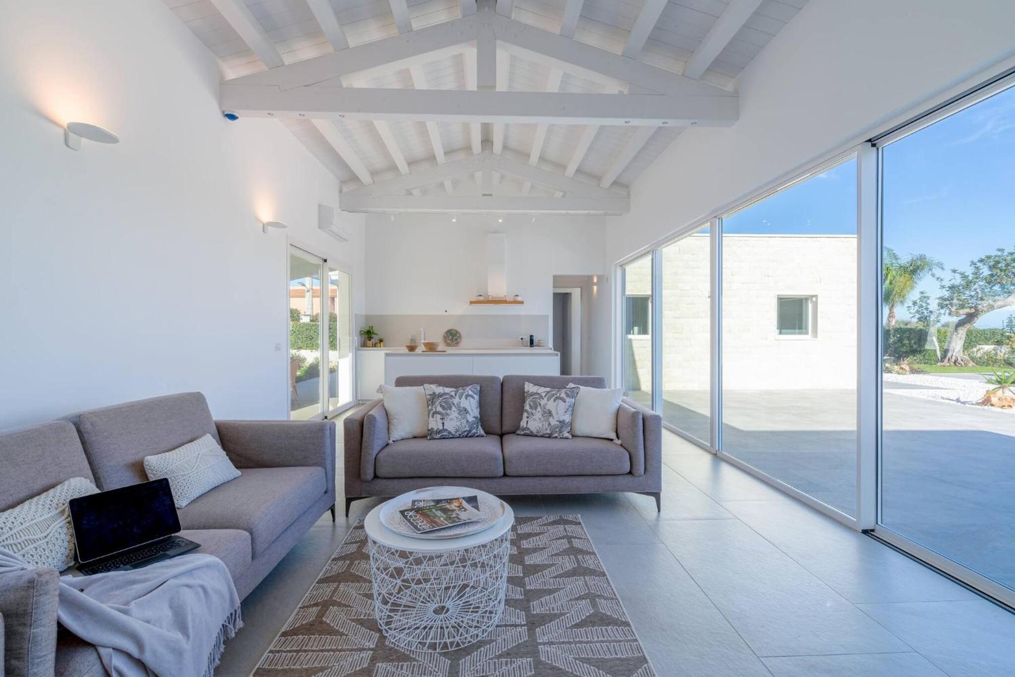 Villa photo 1
