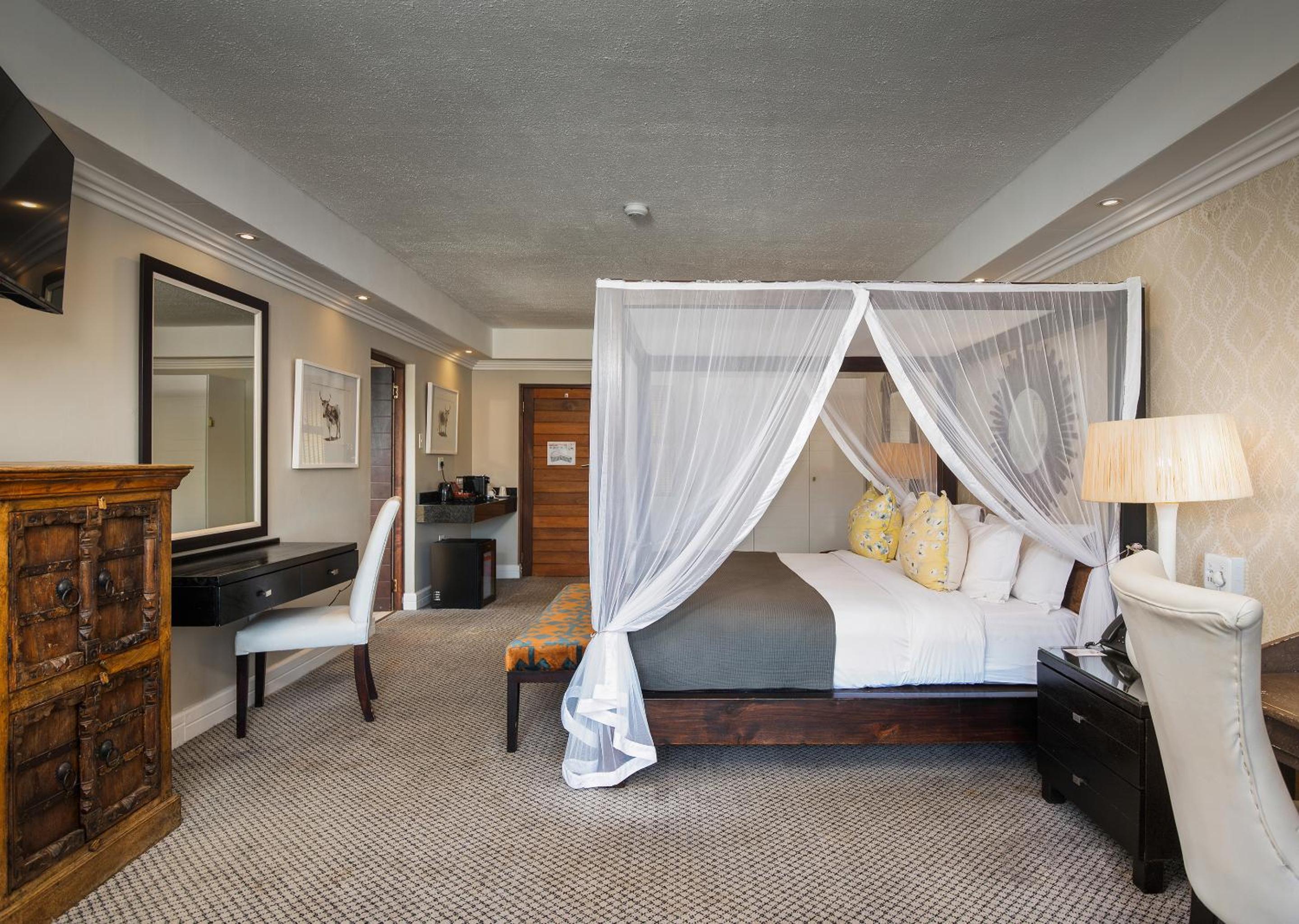 Deluxe Room - Photo 6