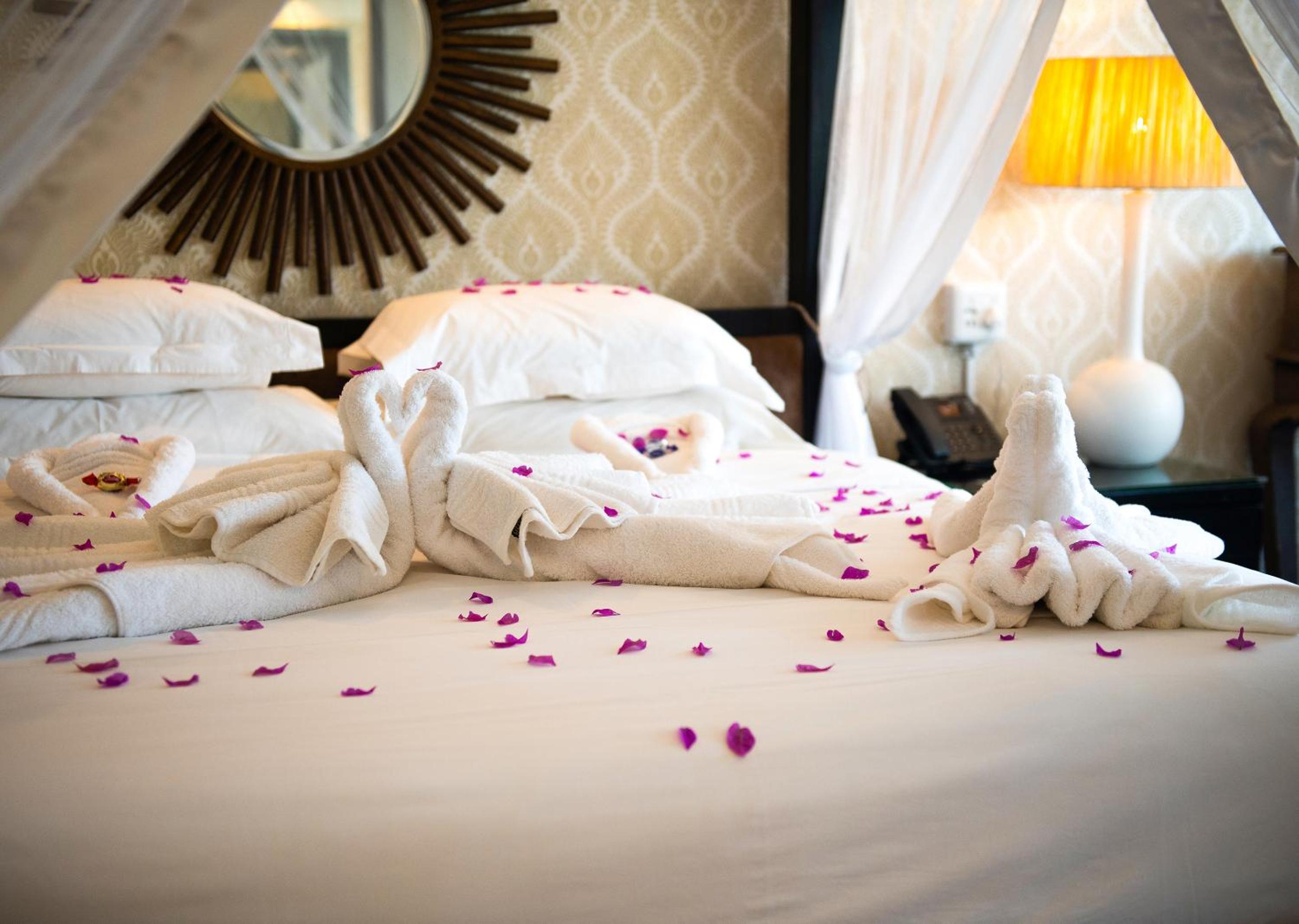 Deluxe Room - Photo 8
